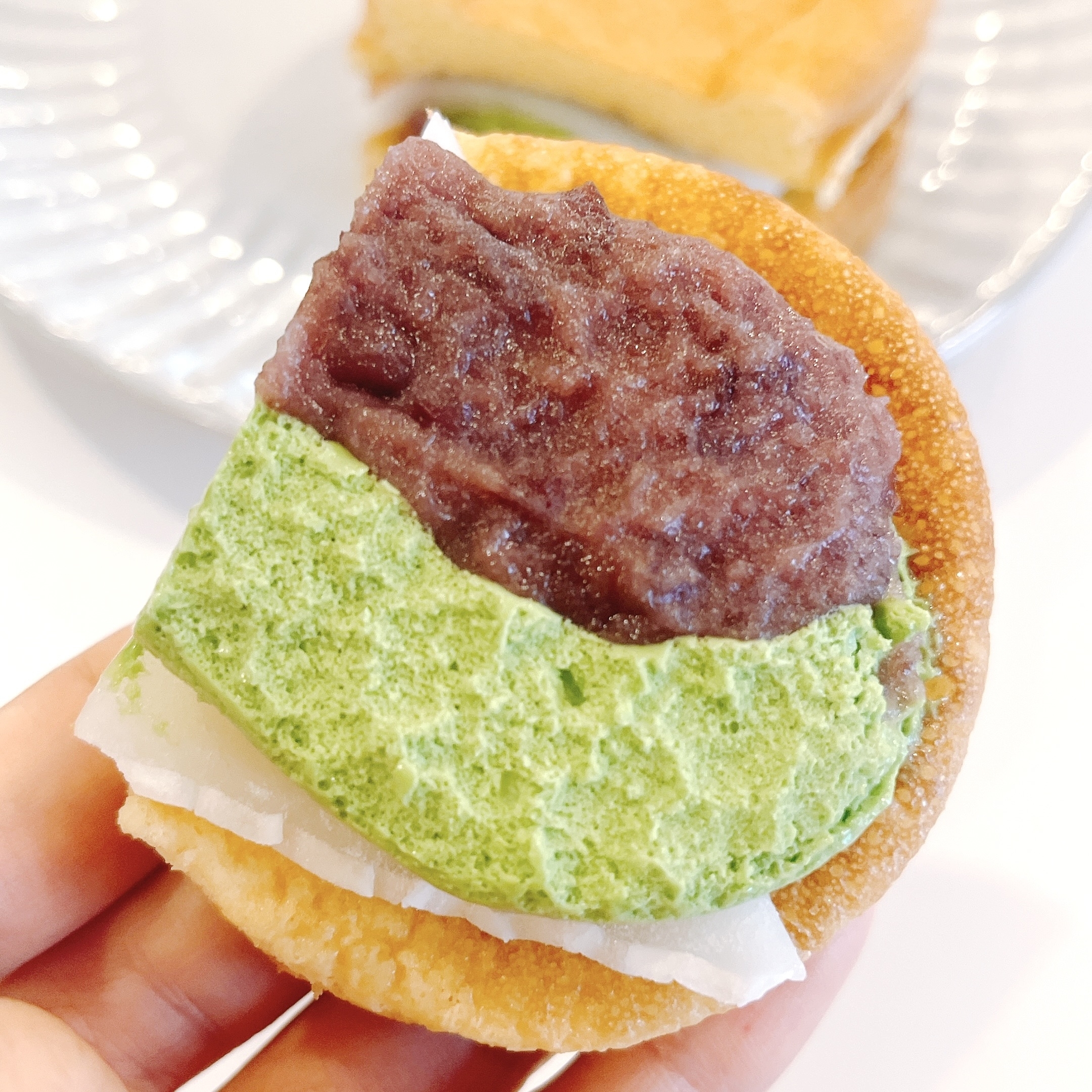 コージーコーナーのオススメのスイーツ「コージープレミアムスフレワッフル（宇治抹茶&amp;amp;もちあんこ）」