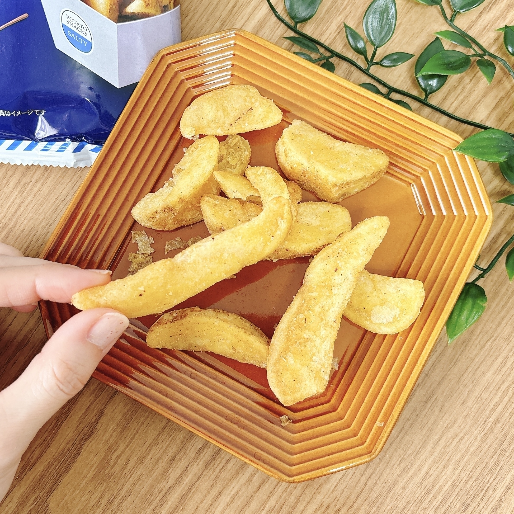 7-ELEVEN(セブン-イレブン)のおつまみポテト「7プレミアム 皮付きフレンチポテトうましお味」