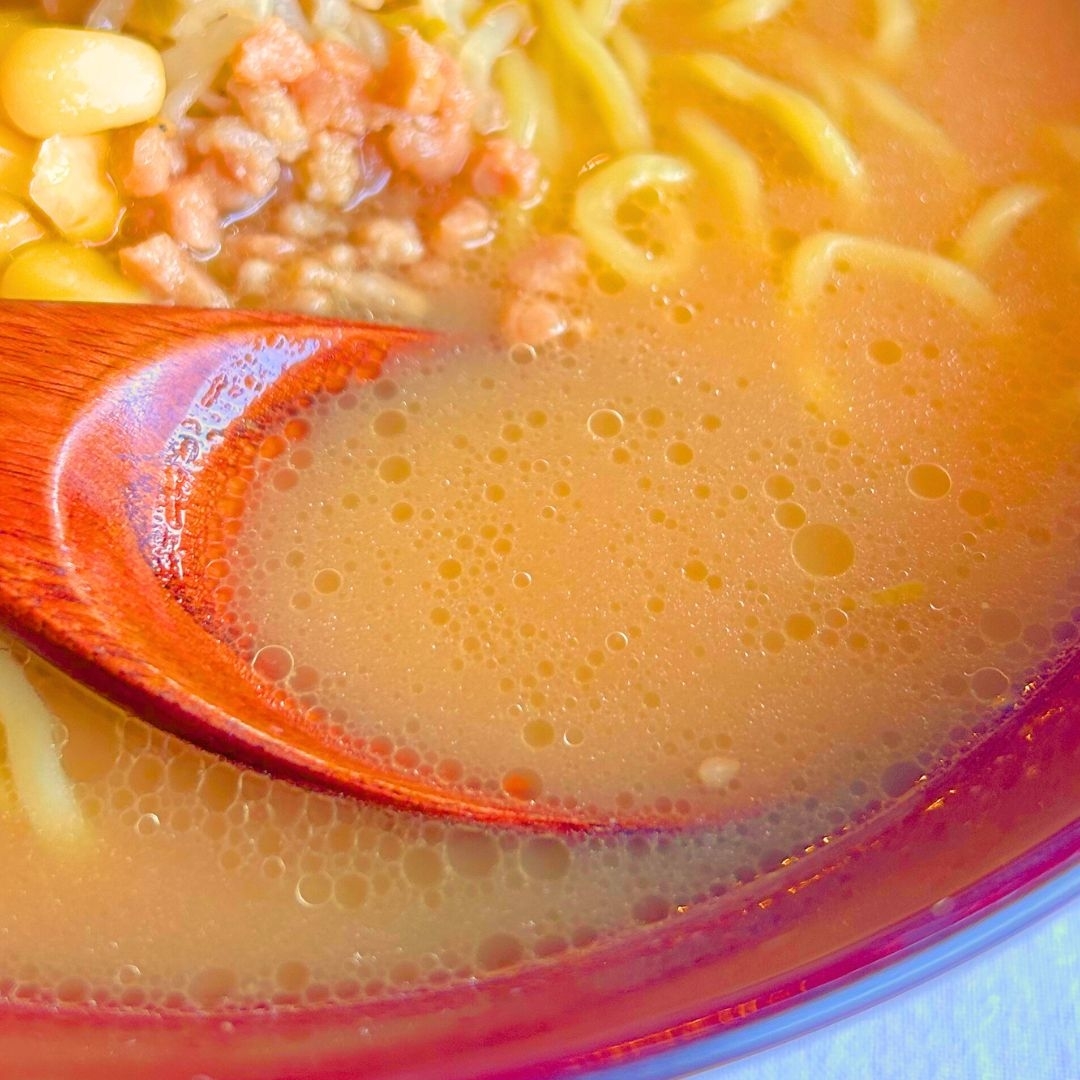 ローソンのおすすめフード「香味野菜香る具付き味噌ラーメン」