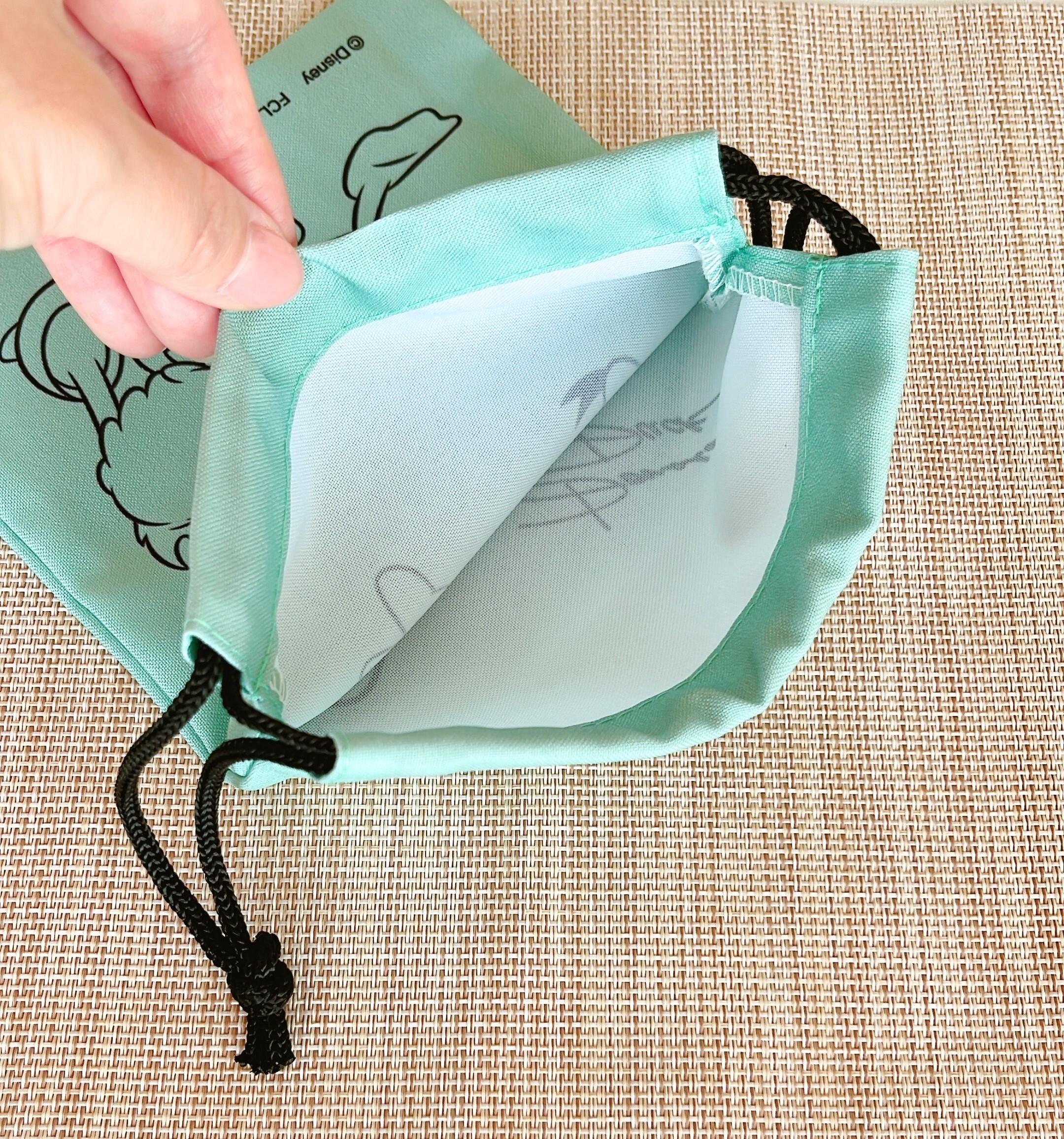 キャンドゥのおすすめ雑貨「ディズニー/巾着 ドナルド グリーン」