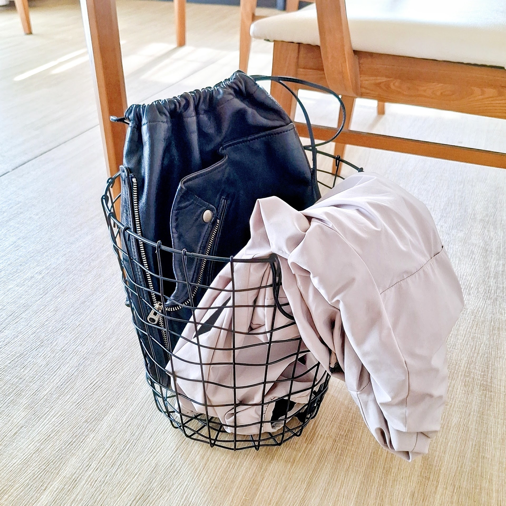 DAISO(ダイソー)のおすすめ雑貨「ワイヤークラフトバスケット(丸形)」