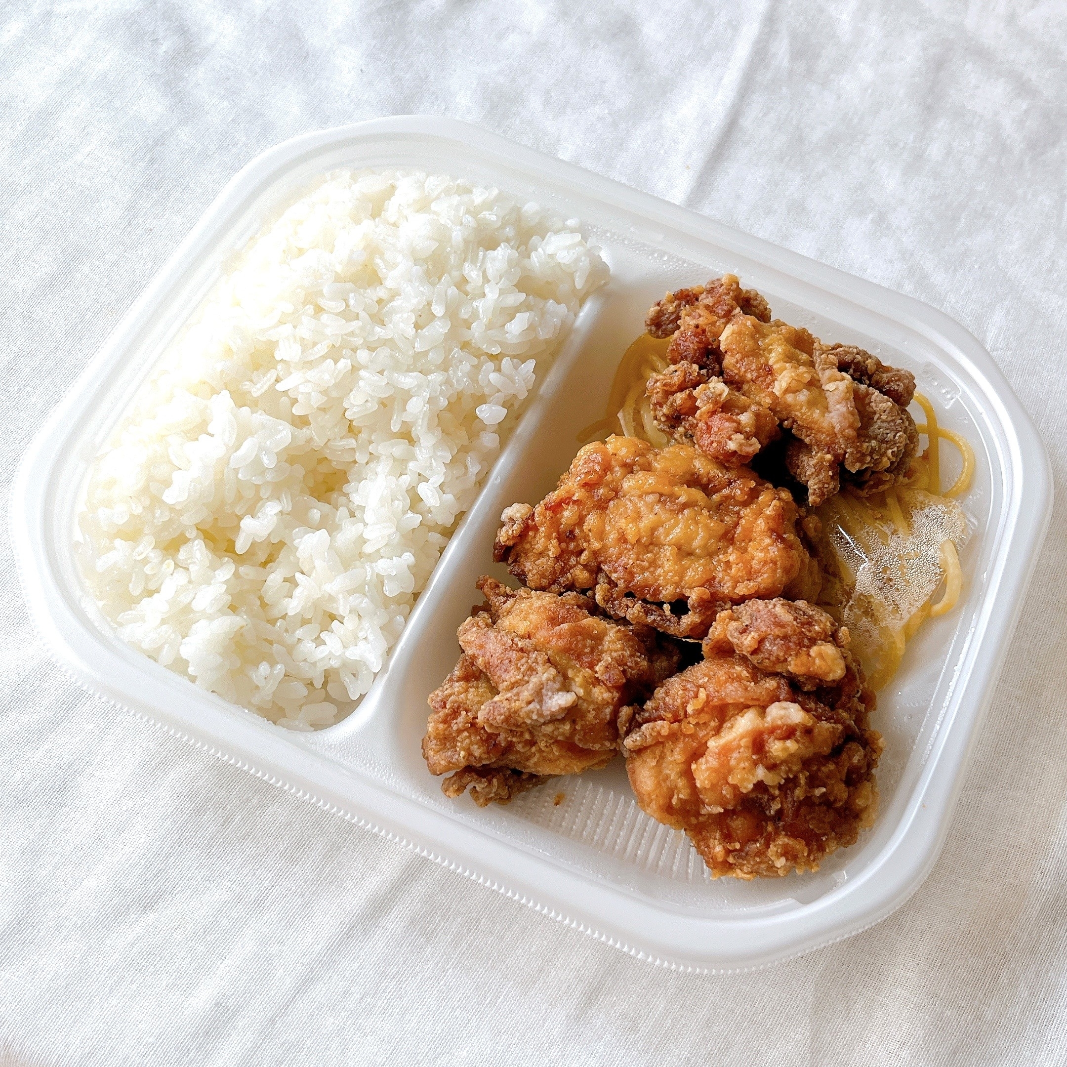 セブンイレブンのオススメの弁当「若鶏のニンニク醤油唐揚げ弁当」