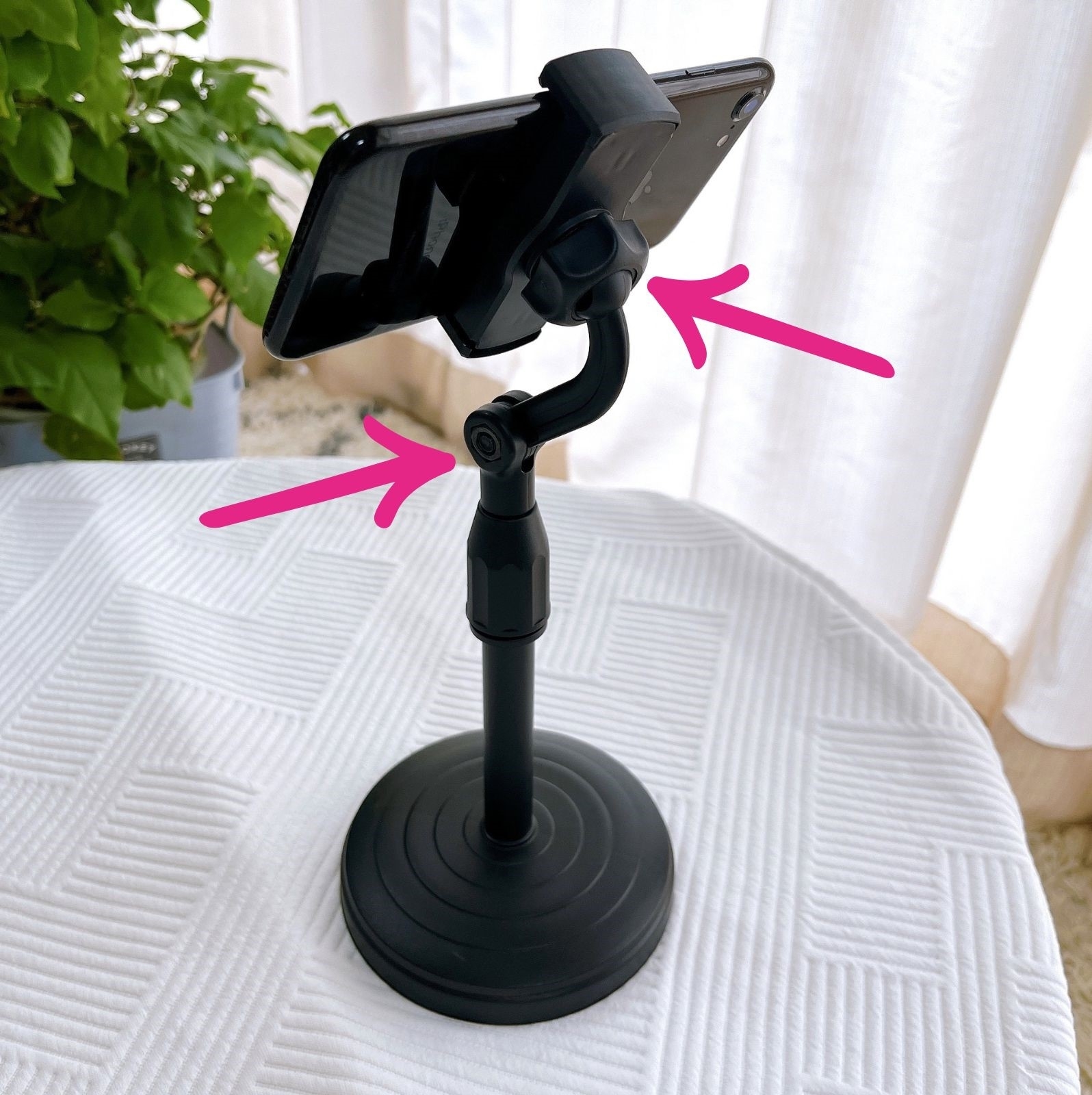 CanDo（キャンドゥ）のおすすめ便利アイテム「スマートフォンスタンド」