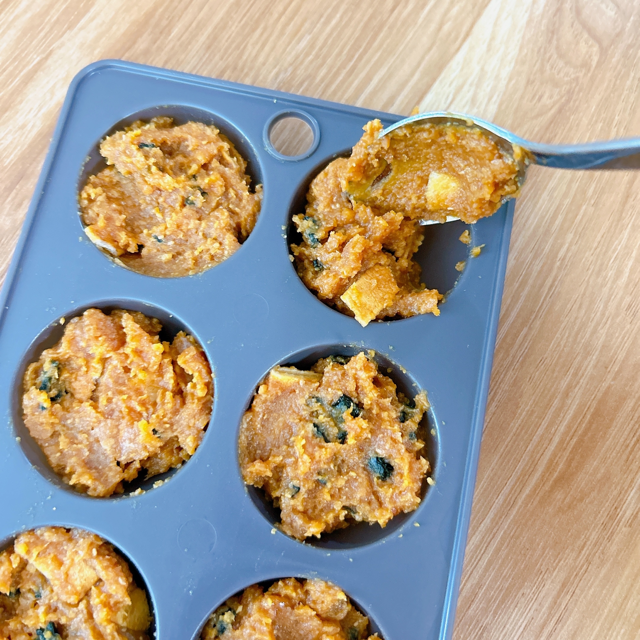 Seria(セリア)のおすすめキッチングッズ「みそ玉ストッカー」