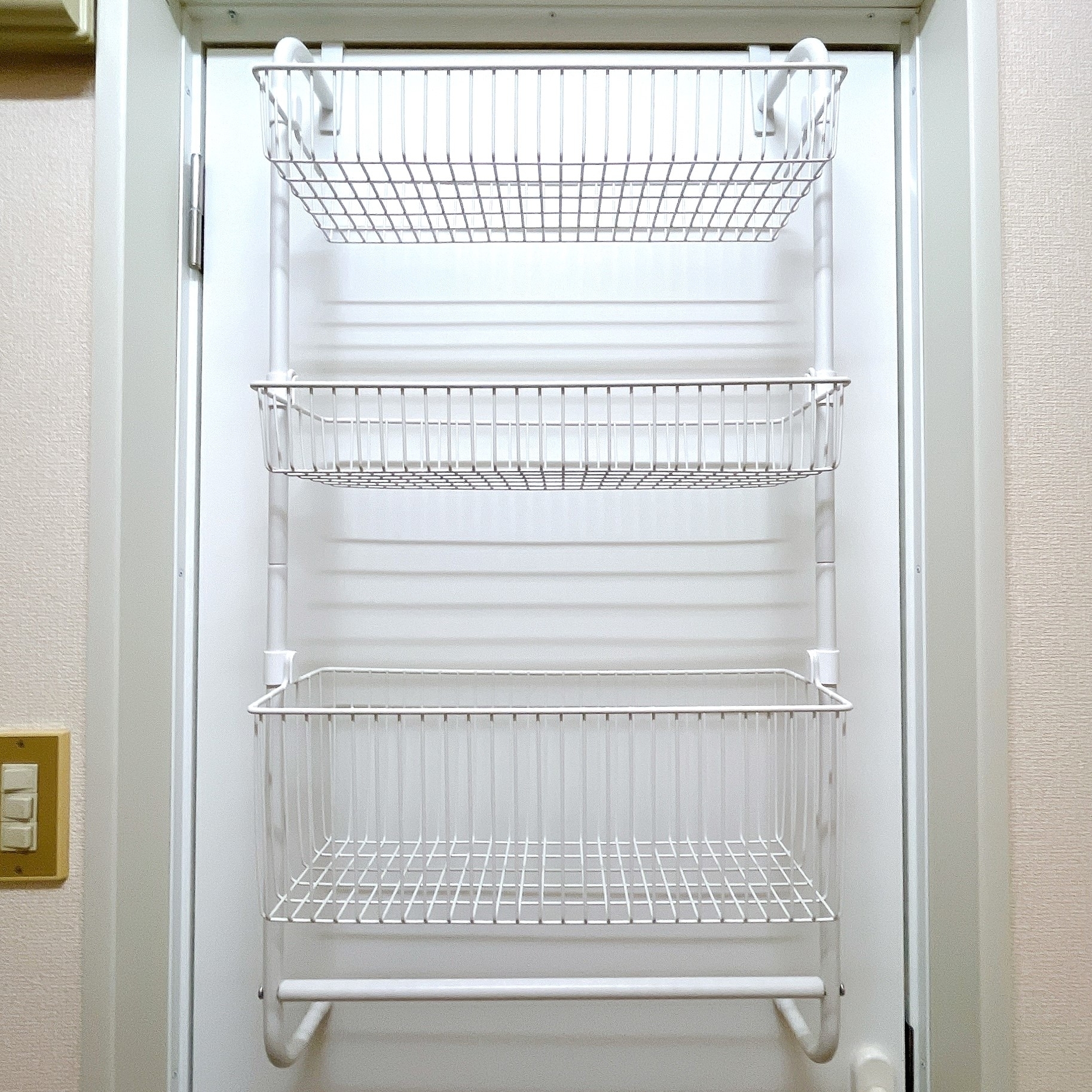 ニトリのオススメ便利グッズ「ドア掛収納 3段」