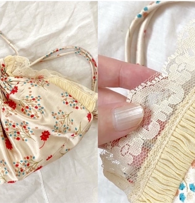 ZARAのおすすめアイテム「フラワープリント ミニクロスボディバッグ