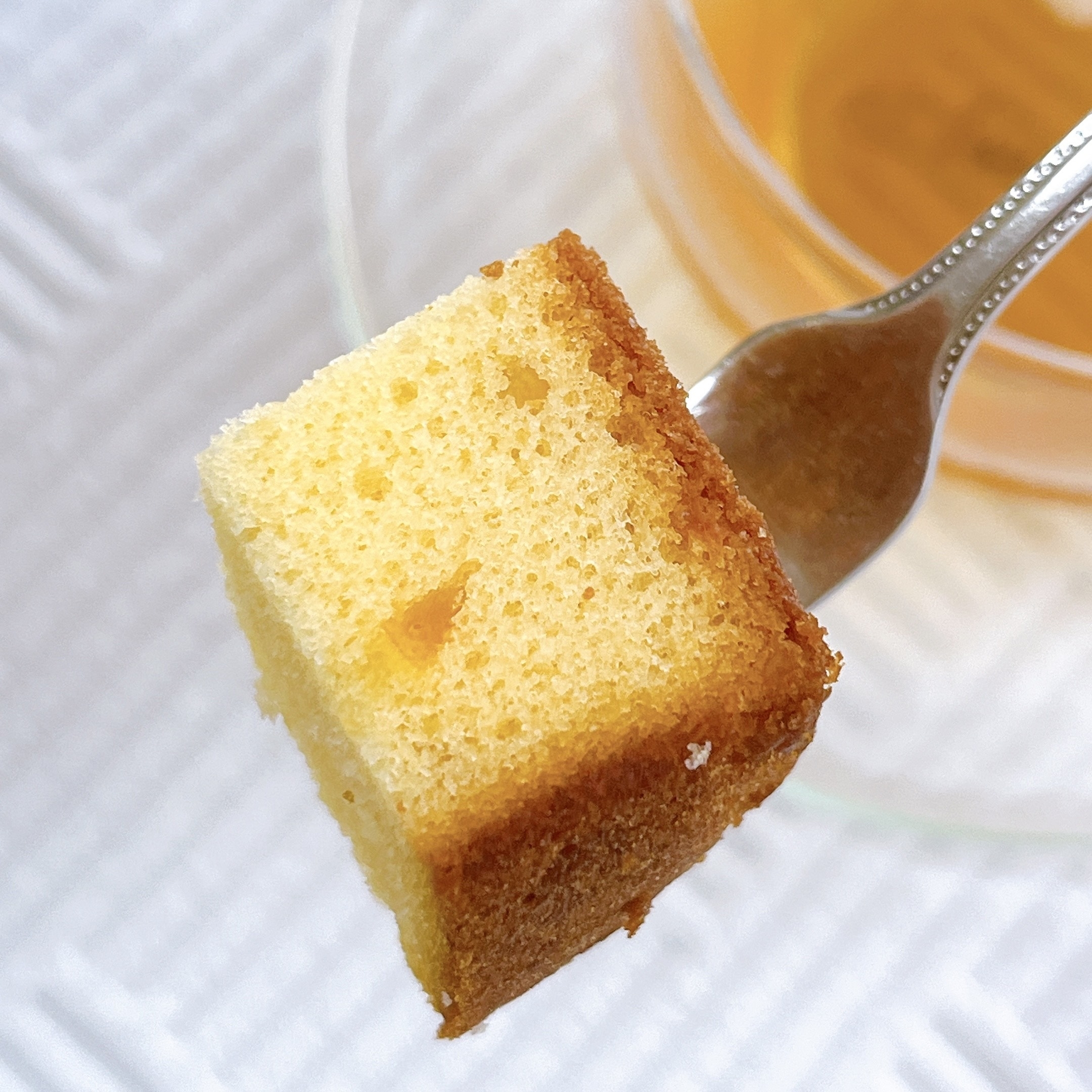 FamilyMart(ファミリーマート)のおすすめスイーツ「はちみつとオレンジのパウンドケーキ」