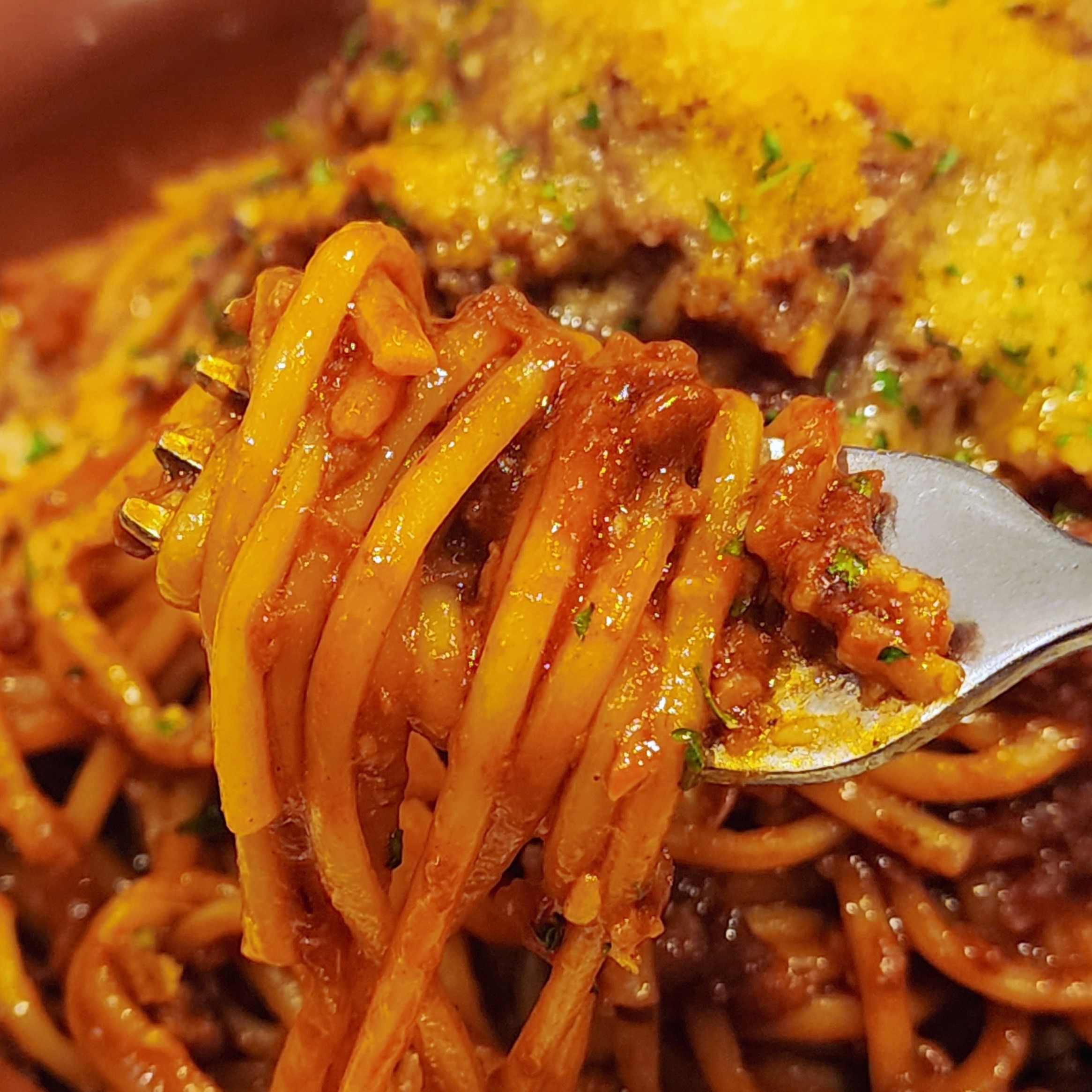 ガストのおすすめフード「富士山大盛りミートソース」