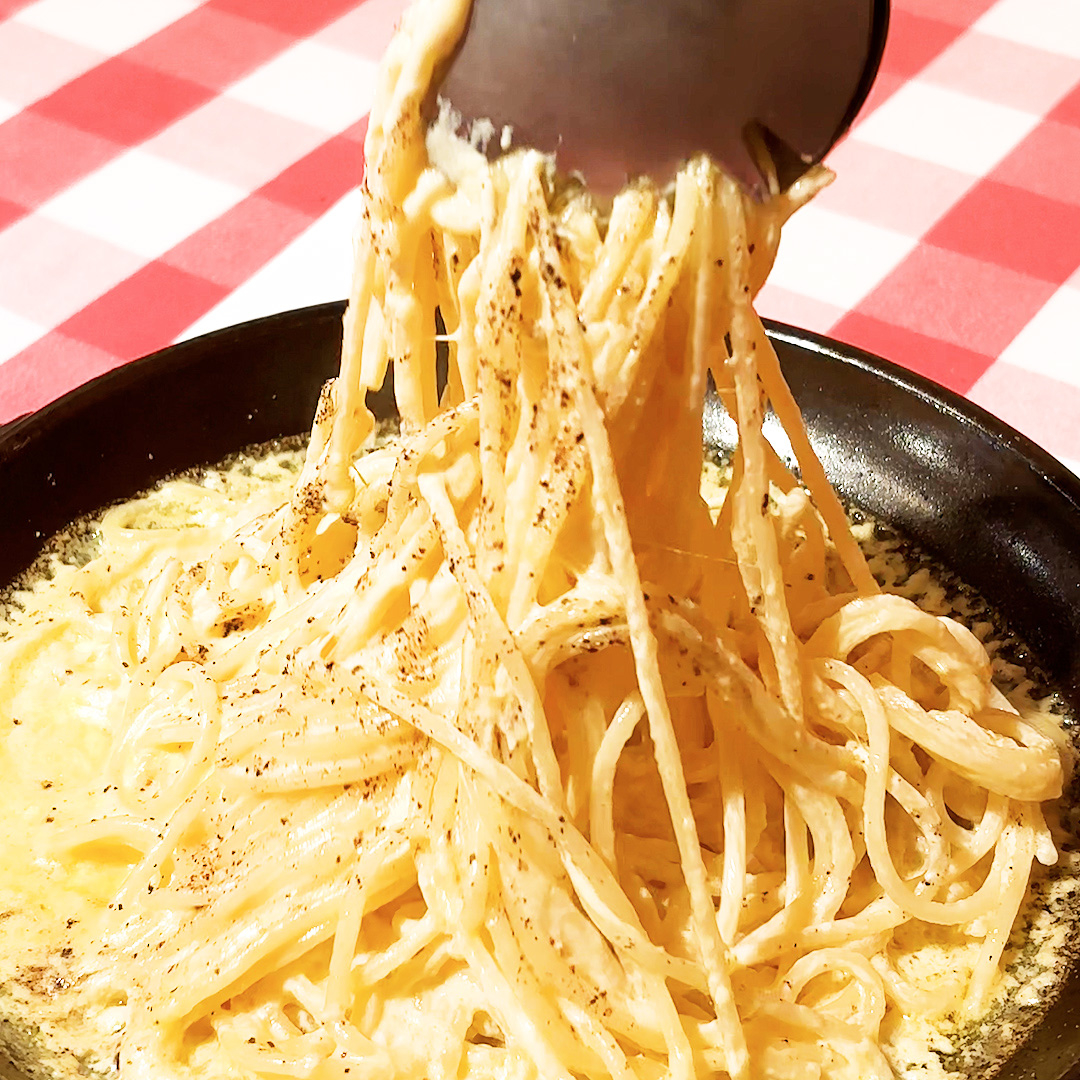 チーズ好き必見！】焦しチーズパスタ 作り方 | Tasty