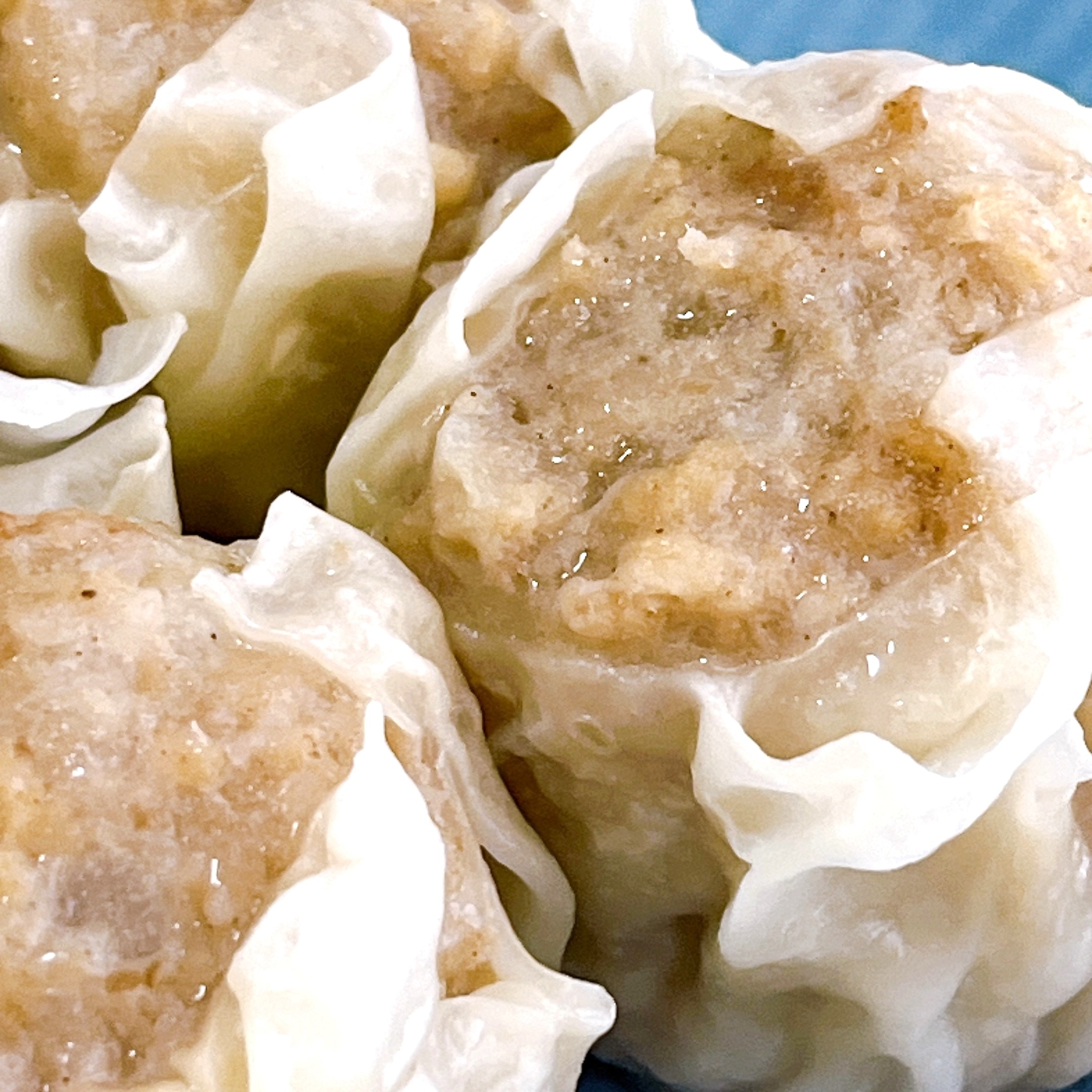 FamilyMart(ファミリーマート)のおすすめ冷凍食品「お肉の旨み味わう国産豚の大焼売」