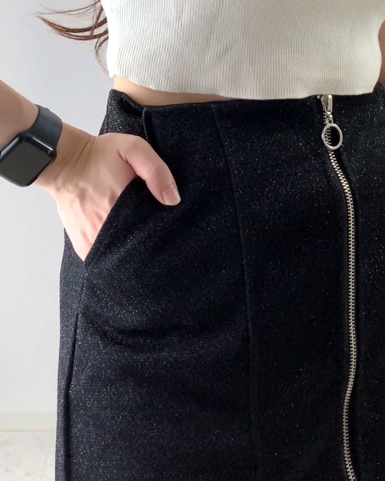 しまむらのおすすめファッションアイテム「TマエZIPキラキラSK」