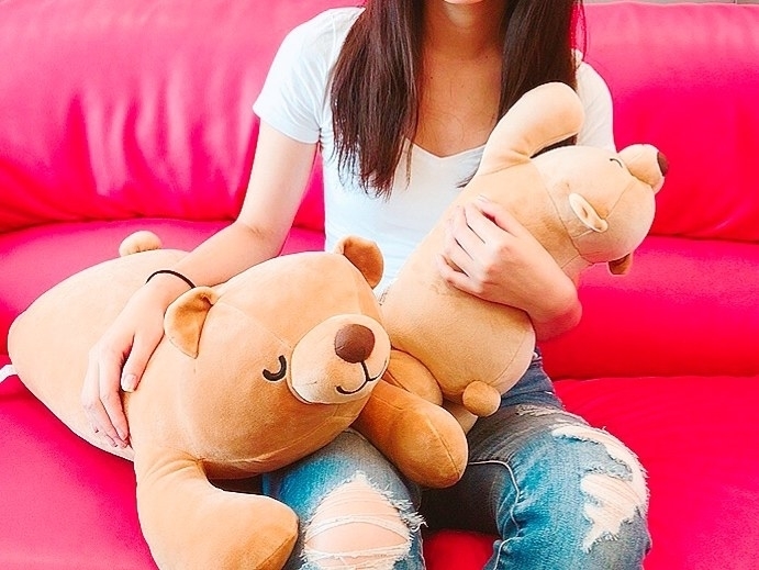 DAISO（ダイソー）のかわいいクマさんグッズ「抱きまくら（熊さん、58cm）」「抱きまくら（熊さん、44cm）」