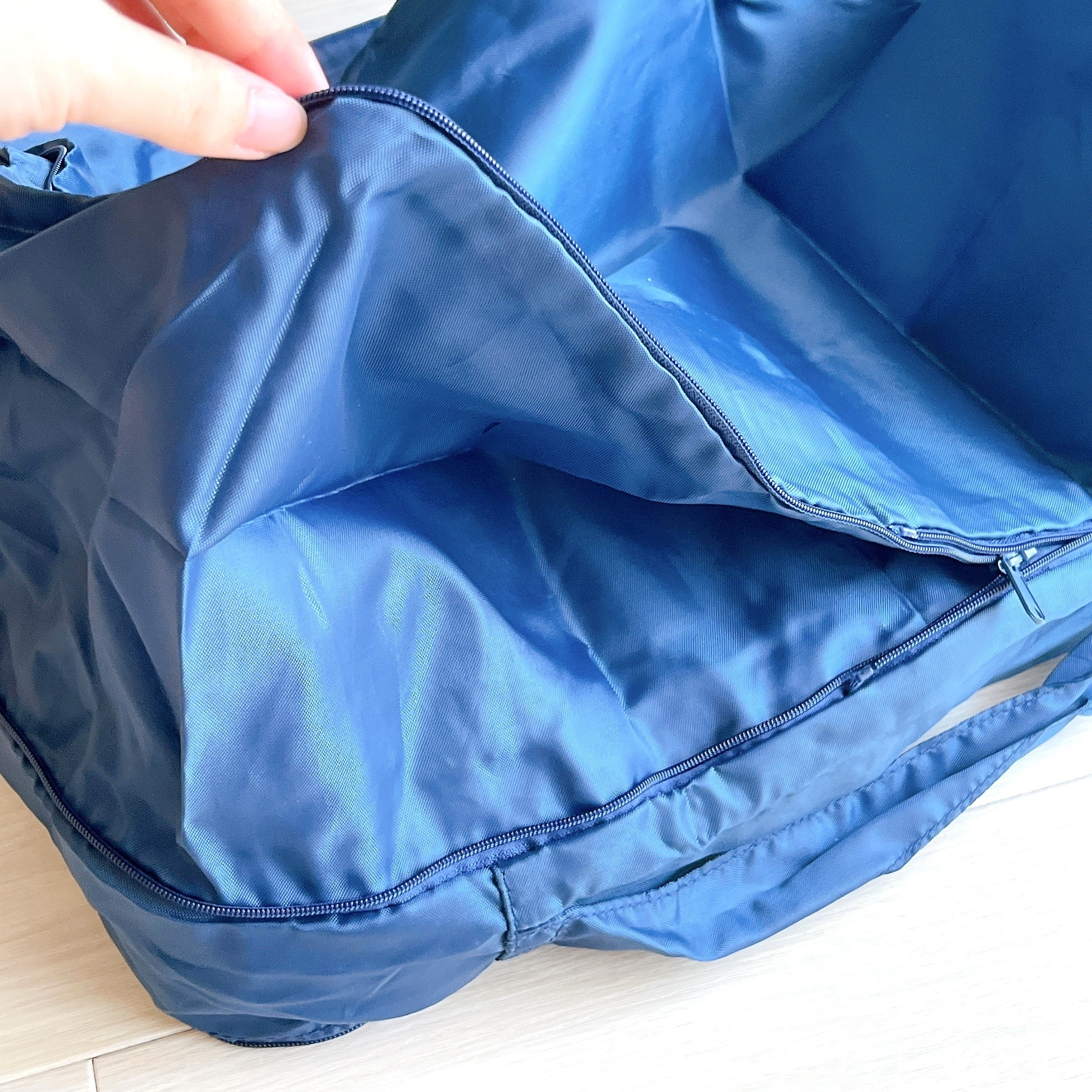 3COINSのオススメのグッズ「衣類圧縮バッグ：大」