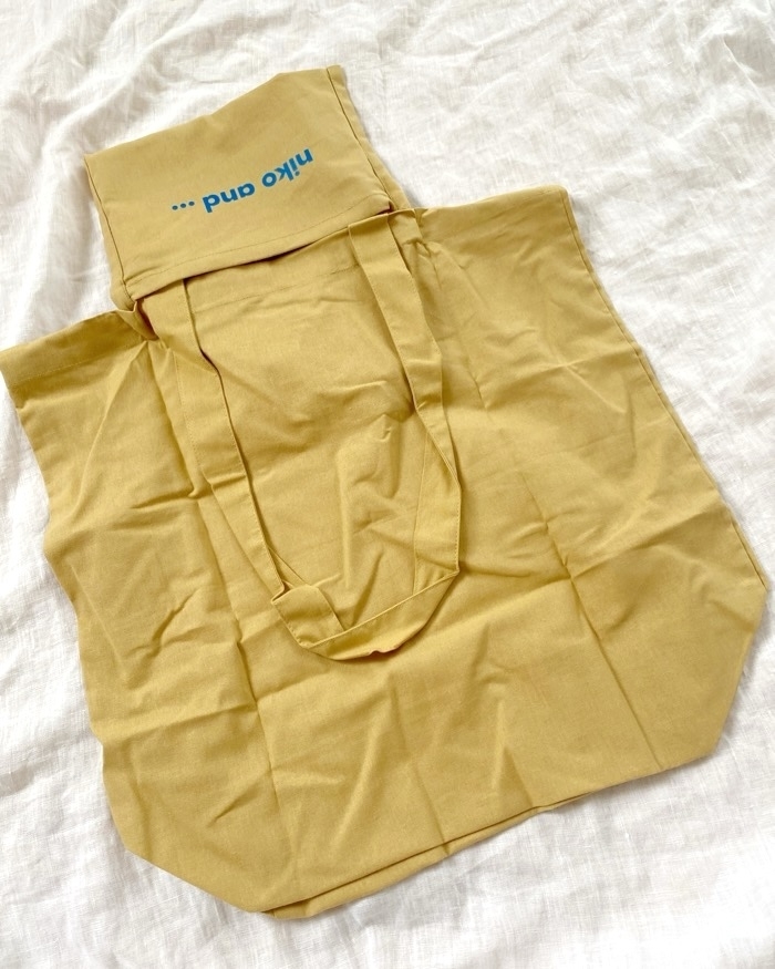 nikoand…（ニコアンド）のおすすめファッションアイテム「オリジナルロゴ パッカブルトートバッグ」