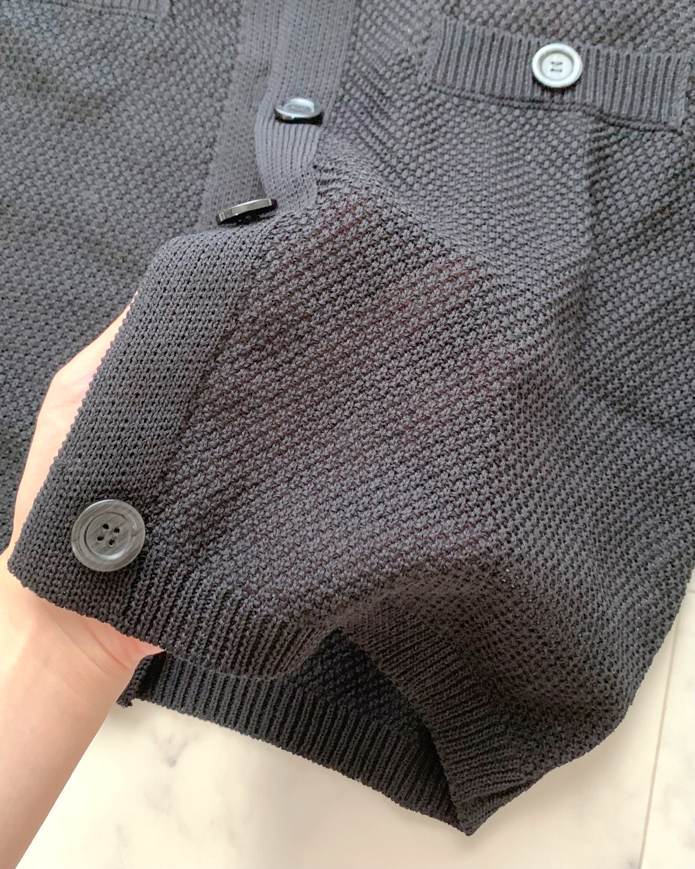 しまむらのおすすめファッションアイテム「ニットCDハンソデ」