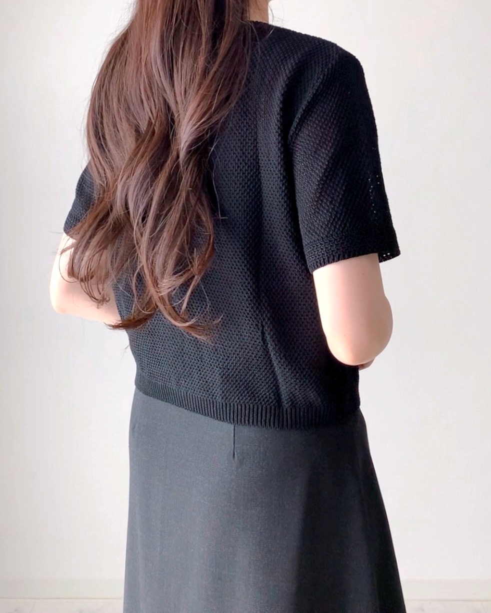 しまむらのおすすめファッションアイテム「ニットCDハンソデ」