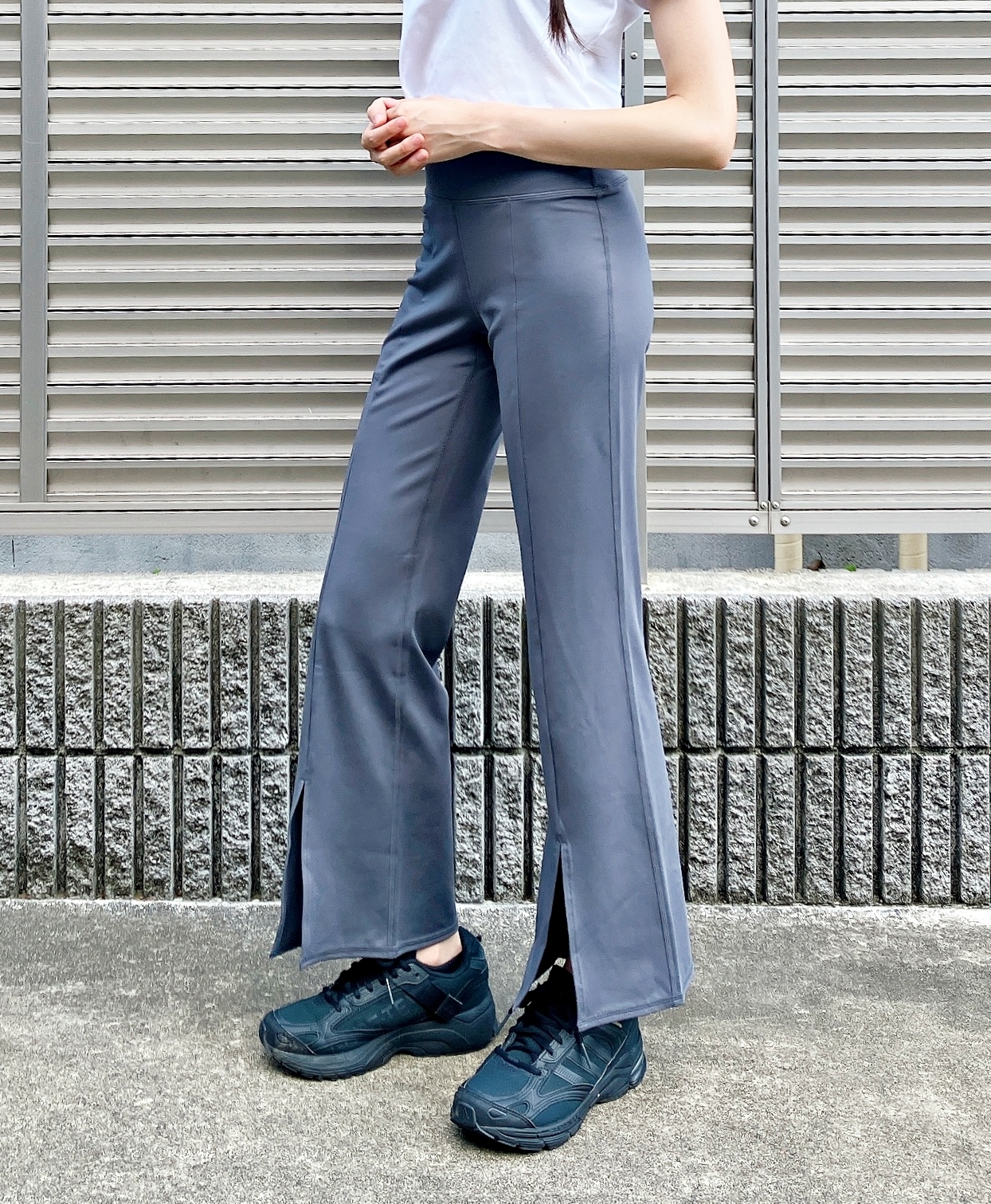 GU】これが1990円は買いだわ…！足のラインがきれいに見える「美
