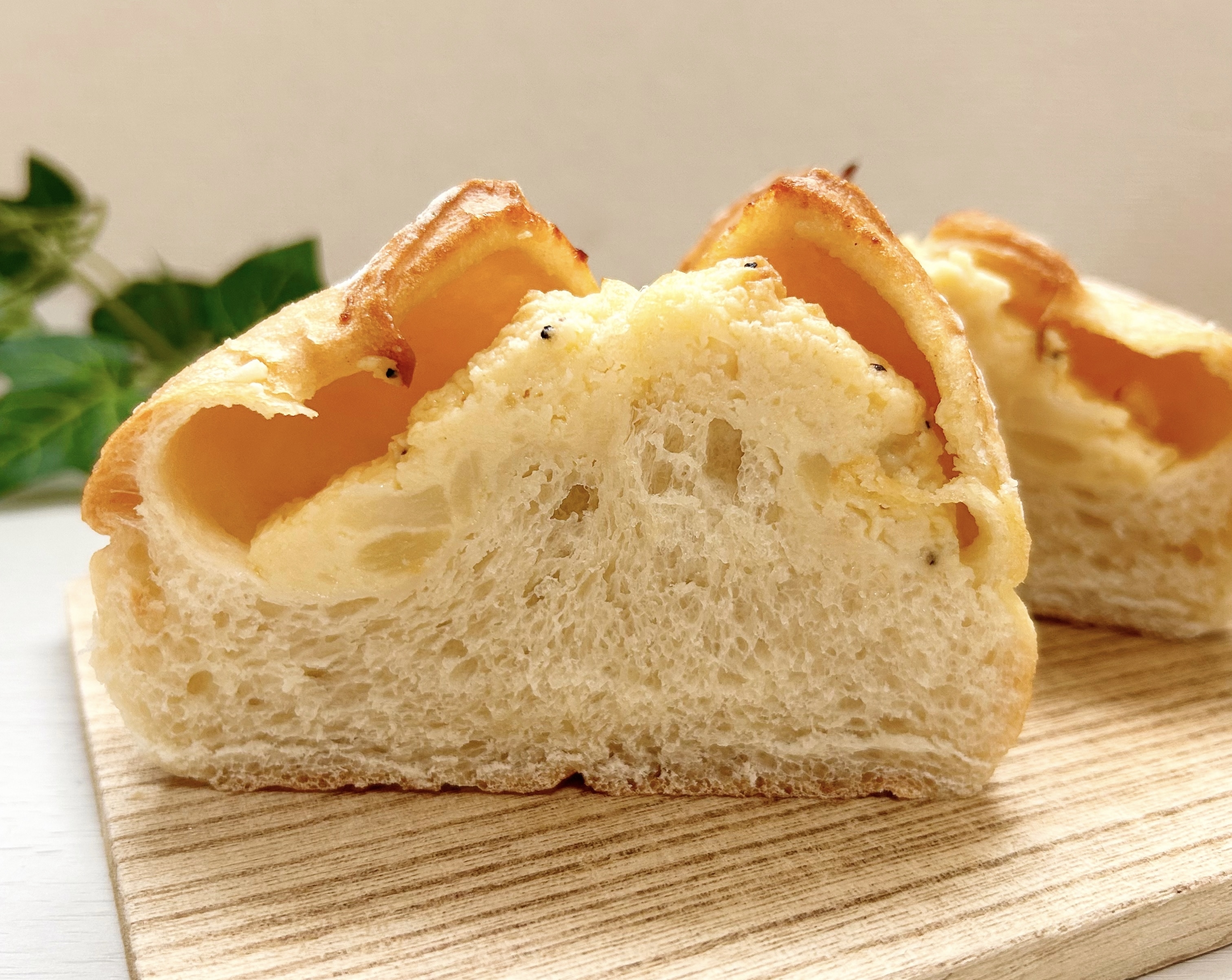 LAWSON(ローソン)のおすすめパン「じゃがいもマヨパン」