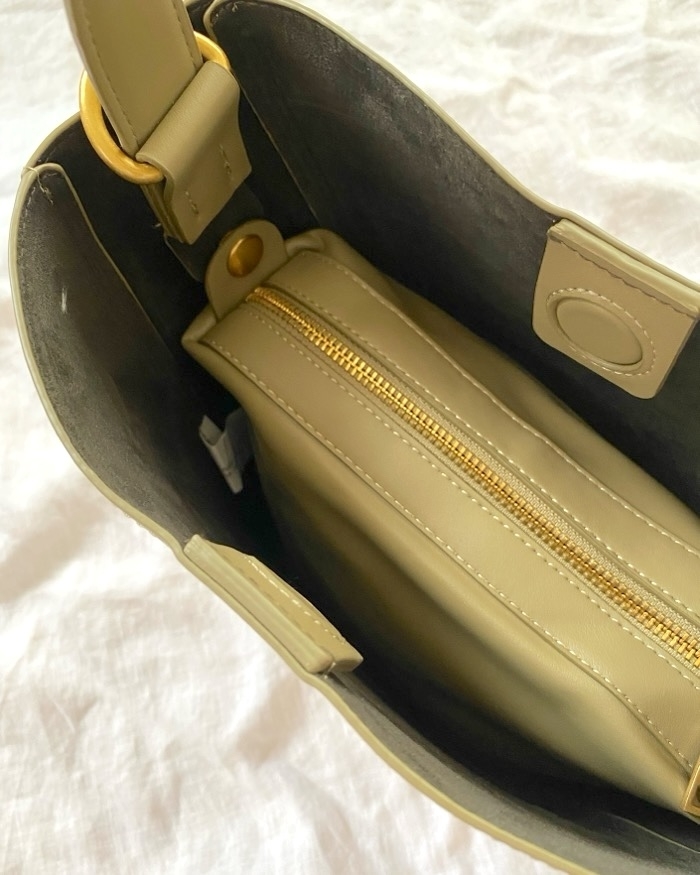 ZARA(ザラ)のおすすめファッションアイテム「バケットバッグ」