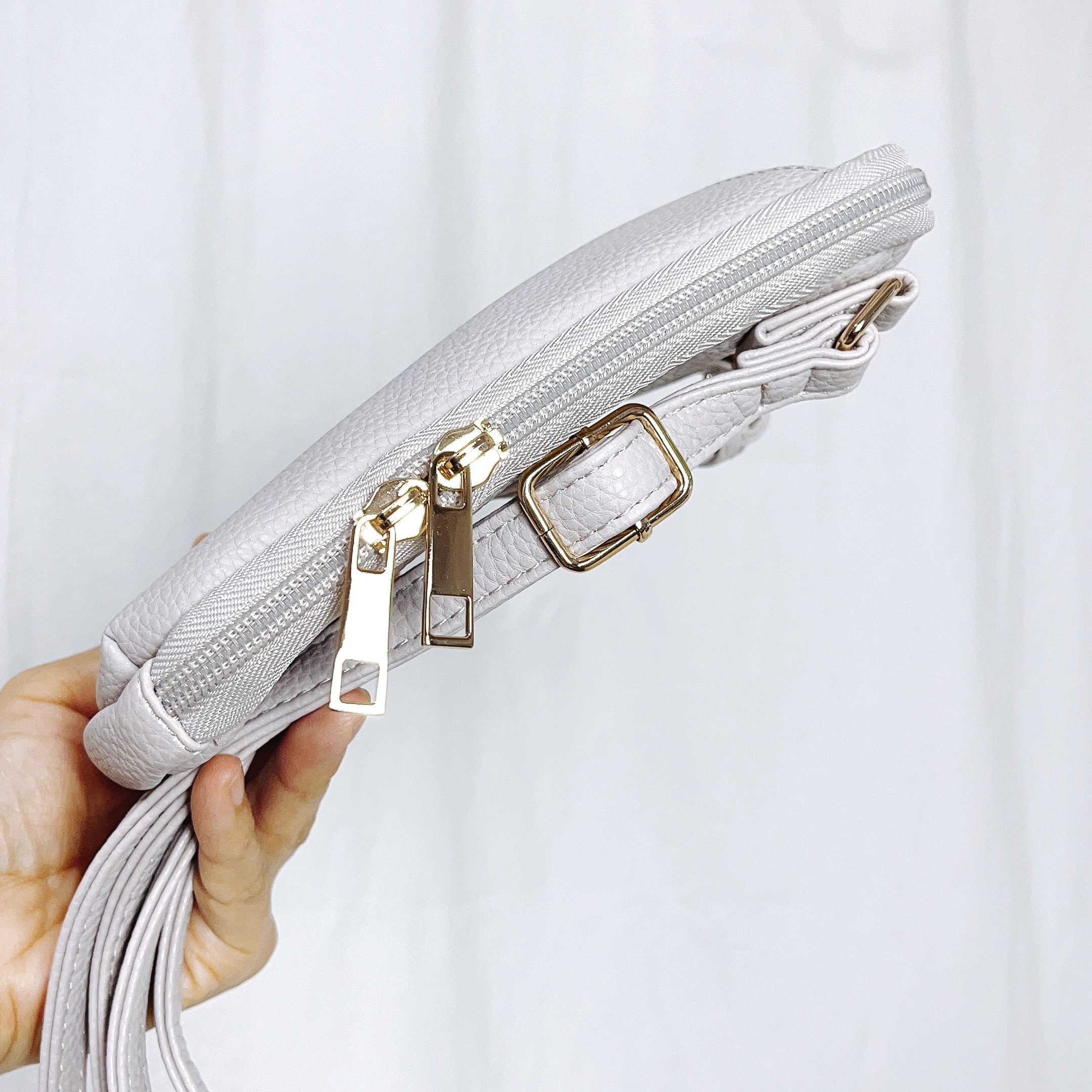 しまむらのおすすめファッションアイテム「HP＊スマホSLD」