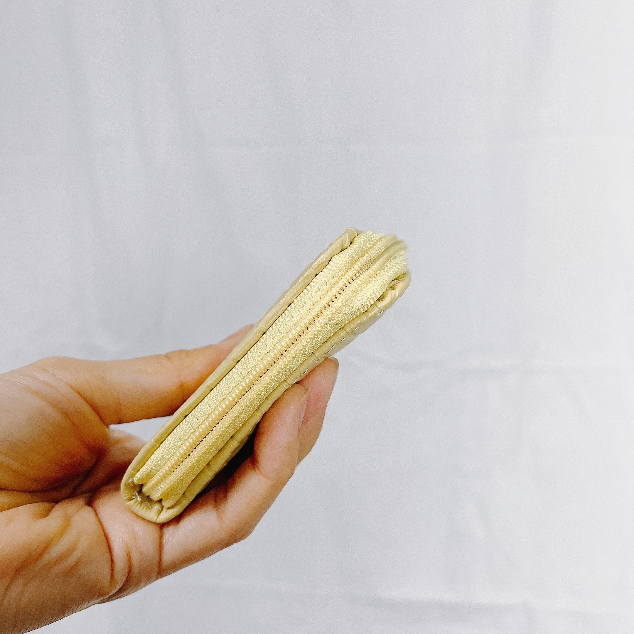 しまむらのおすすめファッションアイテム「スクエアコインケース」