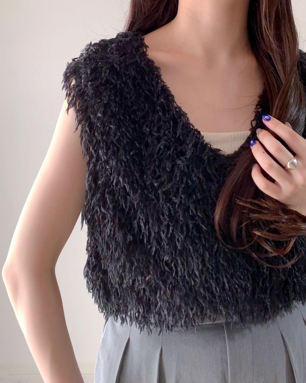 しまむらのおすすめファッションアイテム「TNKシャギーベスト」