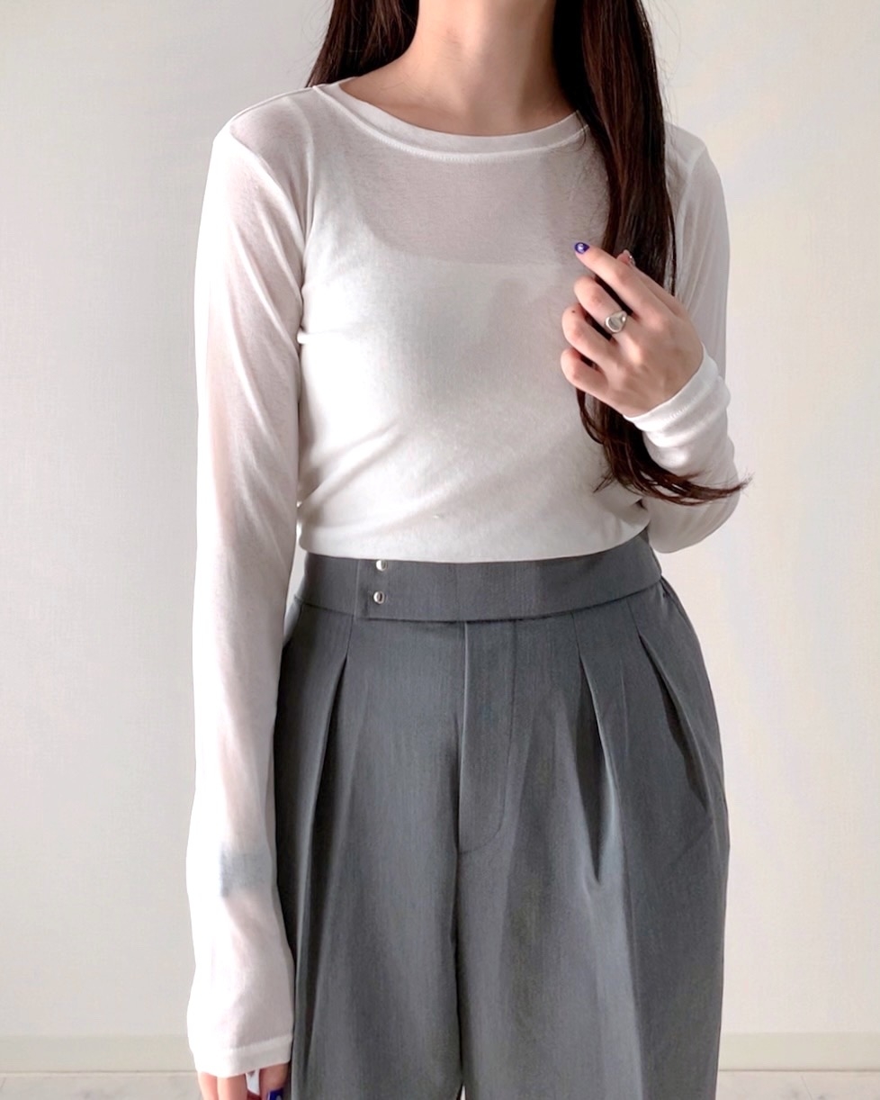 しまむらのおすすめファッションアイテム「TシアークルーネックロンT」