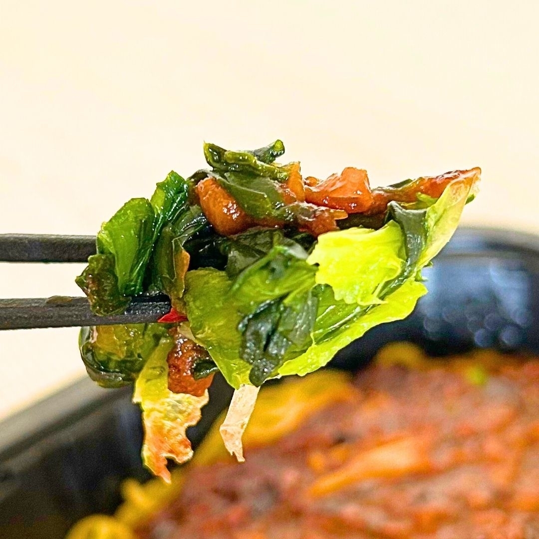 ファミマのおすすめフード「甜麺醤のコクと甘みジャージャー麺」