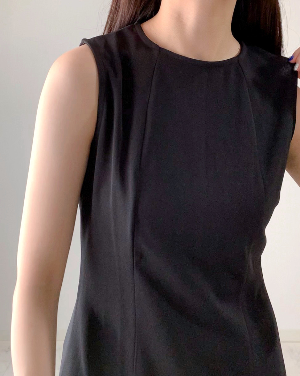 しまむらのおすすめファッションアイテム「TNKケープ+ワンピ」