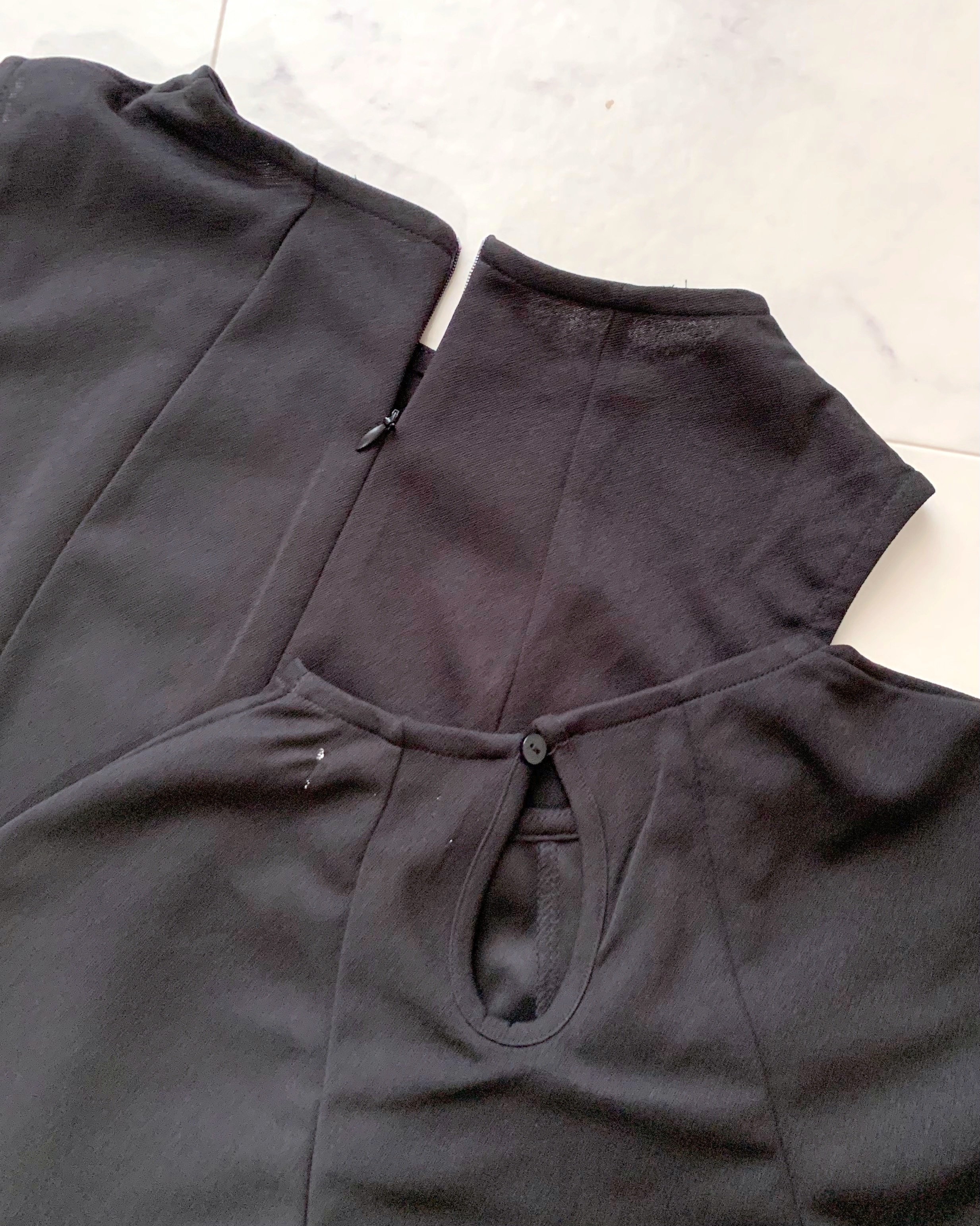 しまむらのおすすめファッションアイテム「TNKケープ+ワンピ」