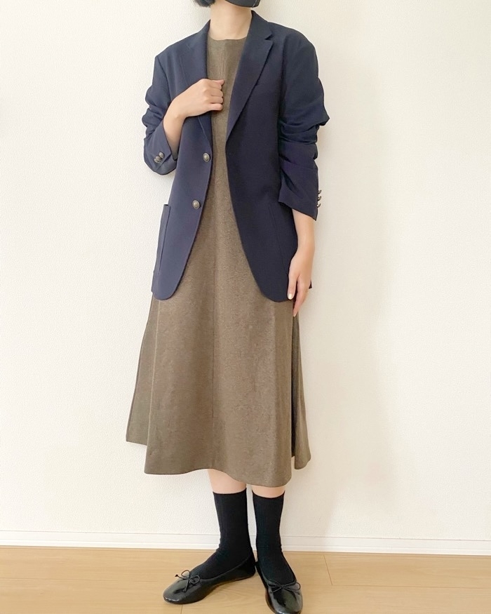 UNIQLO（ユニクロ）のおすすめファッションアイテム「ブラッシュドジャージーワンピース」のコーディネート