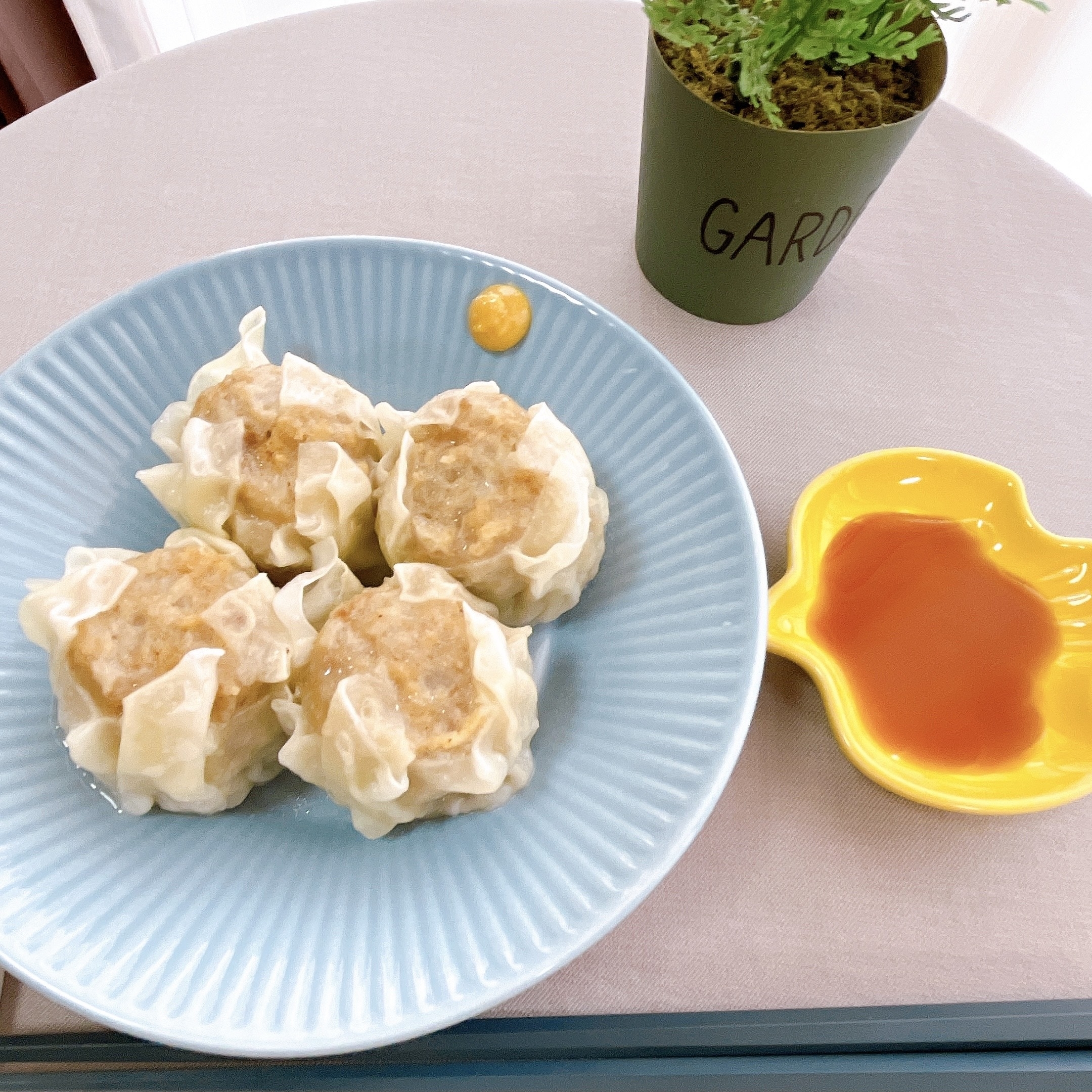 FamilyMart（ファミリーマート）のおすすめ冷凍食品「お肉の旨み味わう国産豚の大焼売」