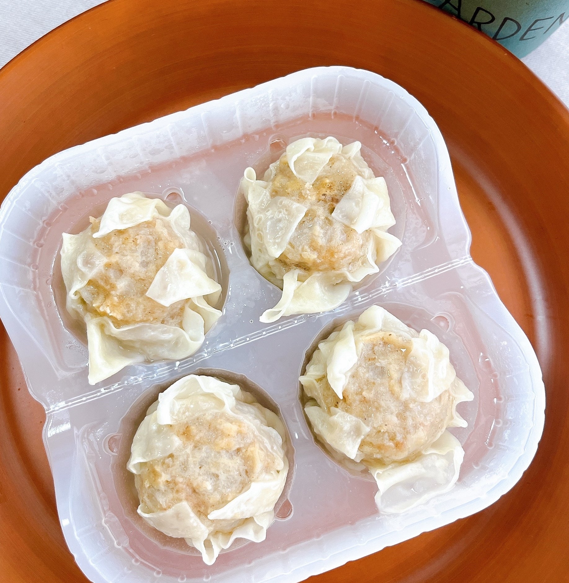 FamilyMart（ファミリーマート）のおすすめ冷凍食品「お肉の旨み味わう国産豚の大焼売」