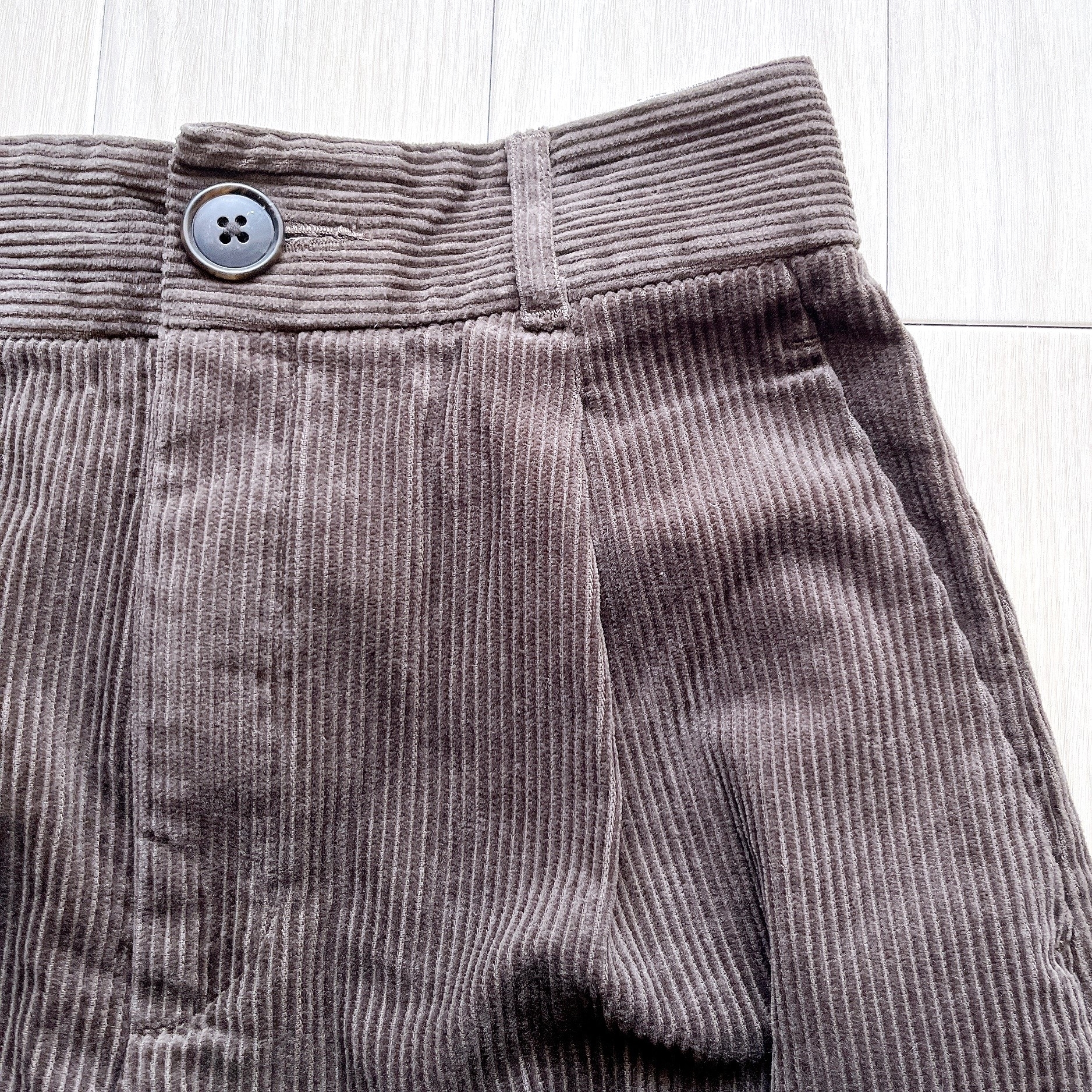 GUのオススメのパンツ「コーデュロイバレルレッグパンツ+EC（丈短め68.0cm）（セットアップ可能）」