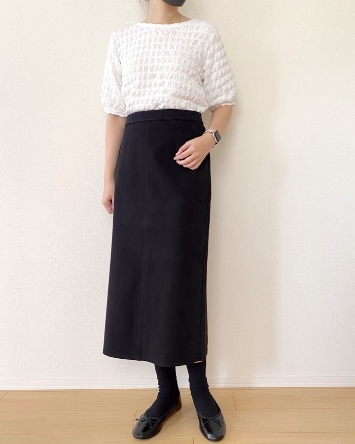 ユニクロのオススメのスカート「ウルトラストレッチナロースカート」