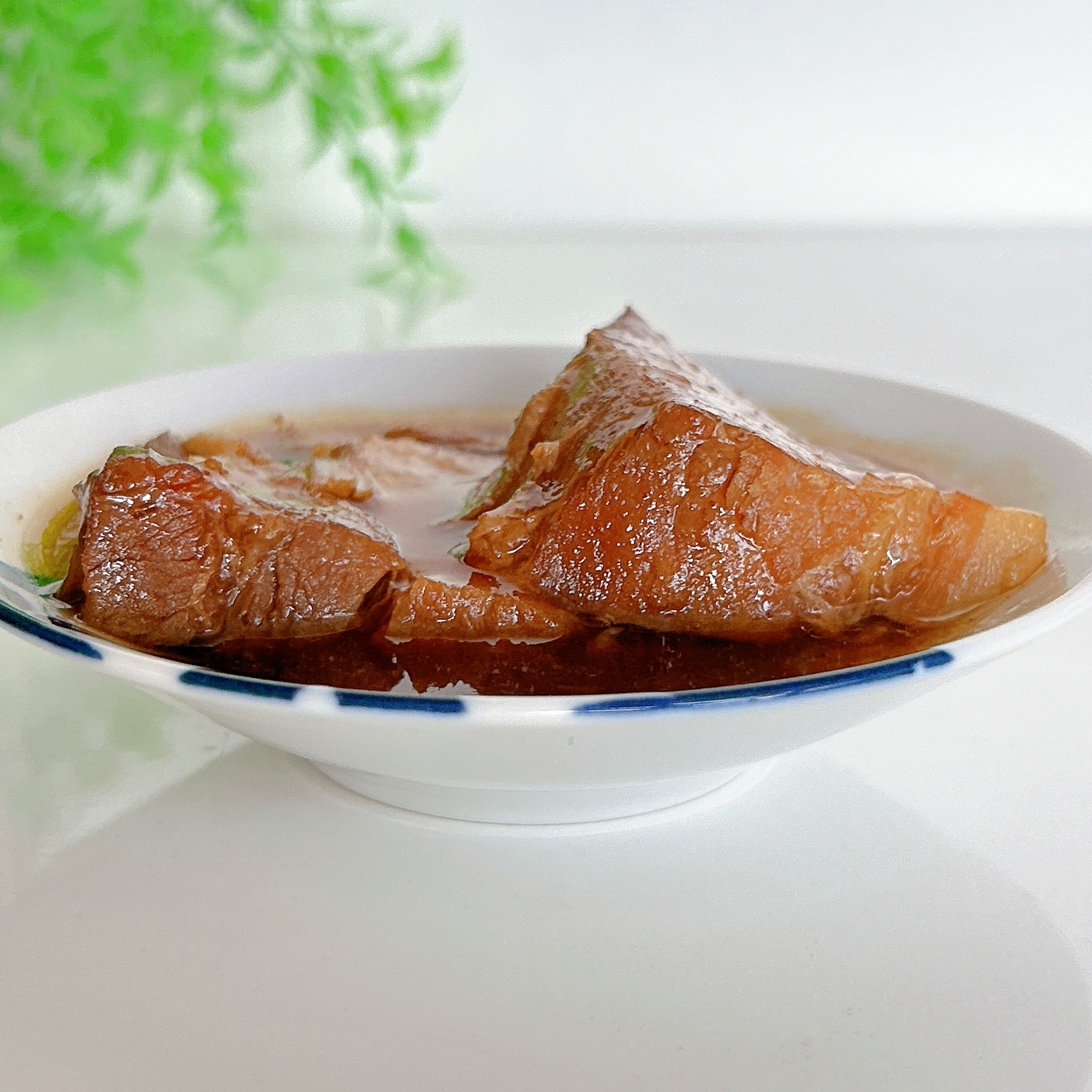 LAWSON(ローソン)のおすすめレトルト食品「なすび亭監修 豚の角煮」