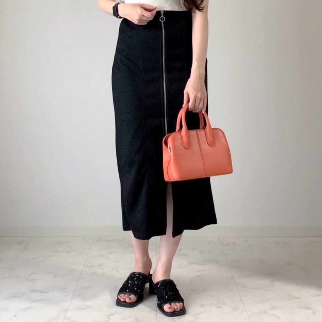 しまむらのおすすめアイテム「TマエZIPキラキラSK」