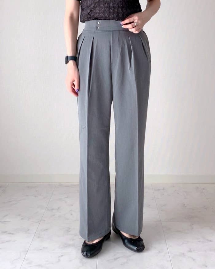 しまむらのおすすめファッションアイテム「TNKTRUタックP68」