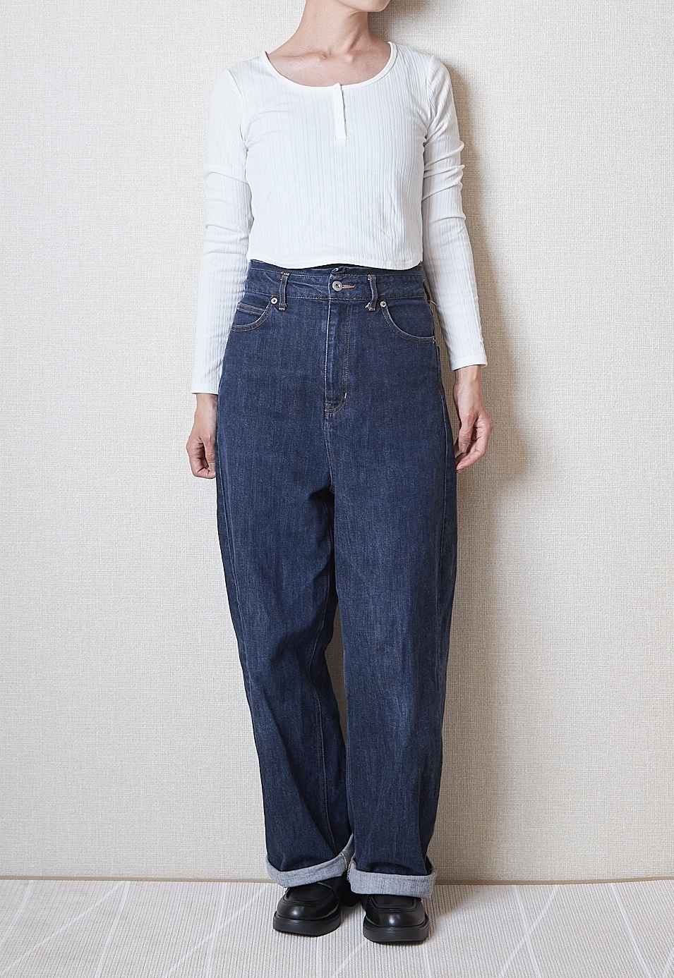 GU(ジーユー)のおすすめファッションアイテム「ローファー+E」のコーディネート