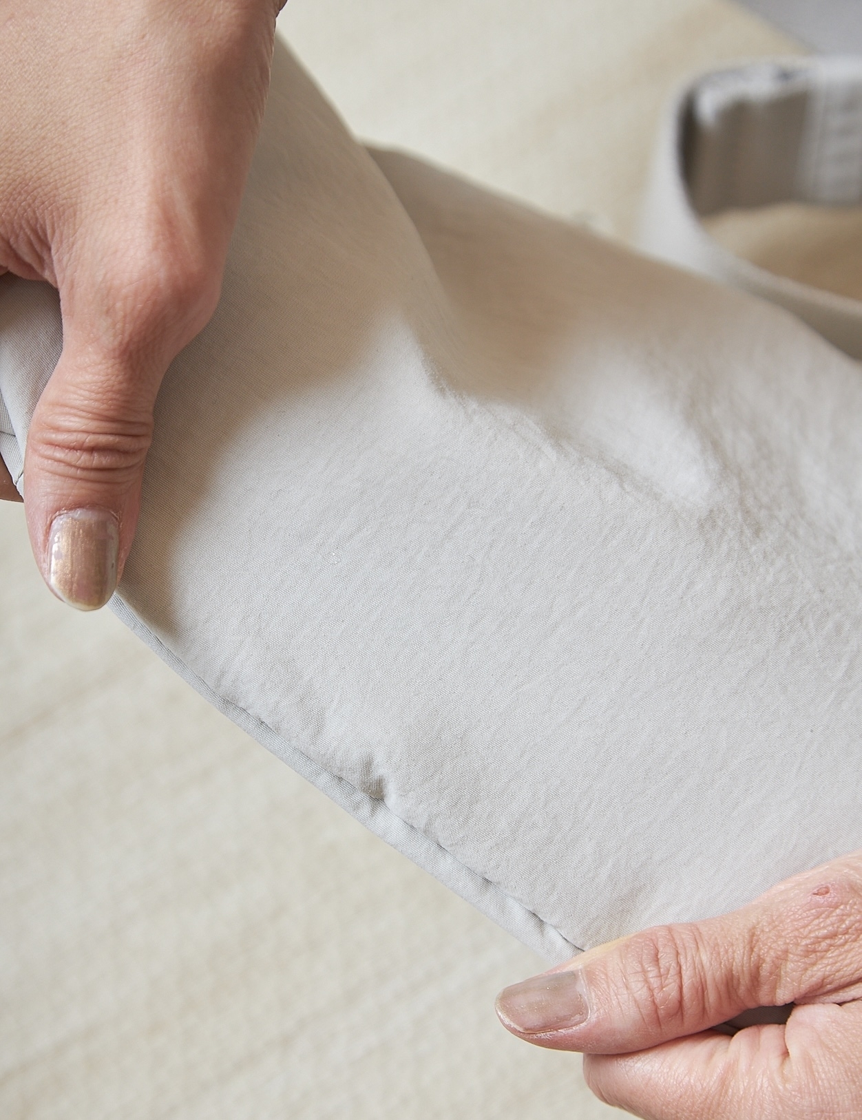 GUのおすすめバッグ「ソフトナイロンベルトバッグ」