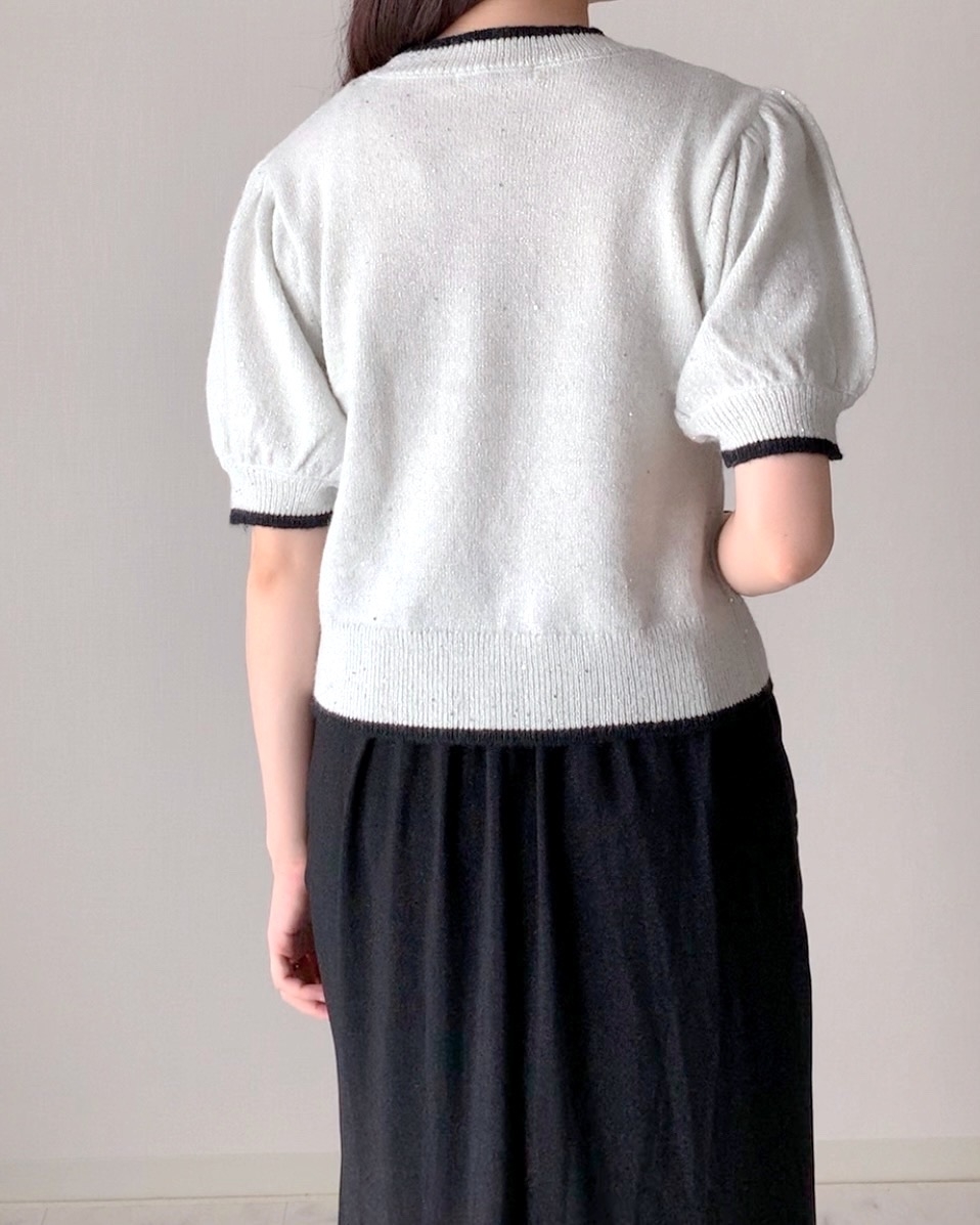 しまむらのおすすめファッションアイテム「スパンコールハンソデニット」