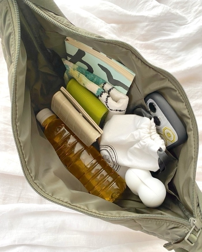 UNIQLO(ユニクロ)のおすすめファションアイテム「ラウンドショルダーバッグ/キルト」