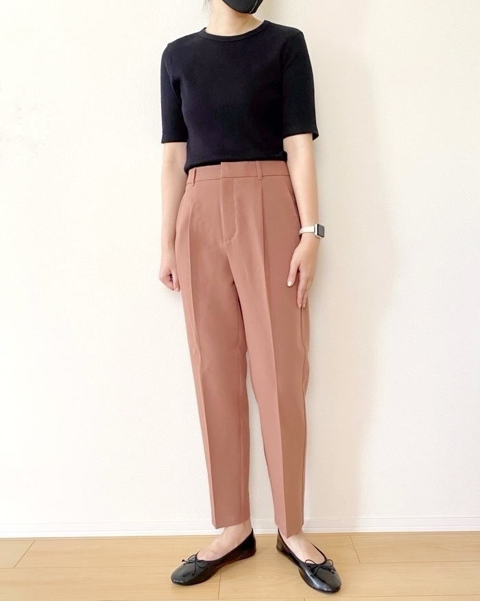 ＧＵ（ジーユー）のおすすめアイテム「タックテーパードパンツ（丈標準65.0～69.0cm）」