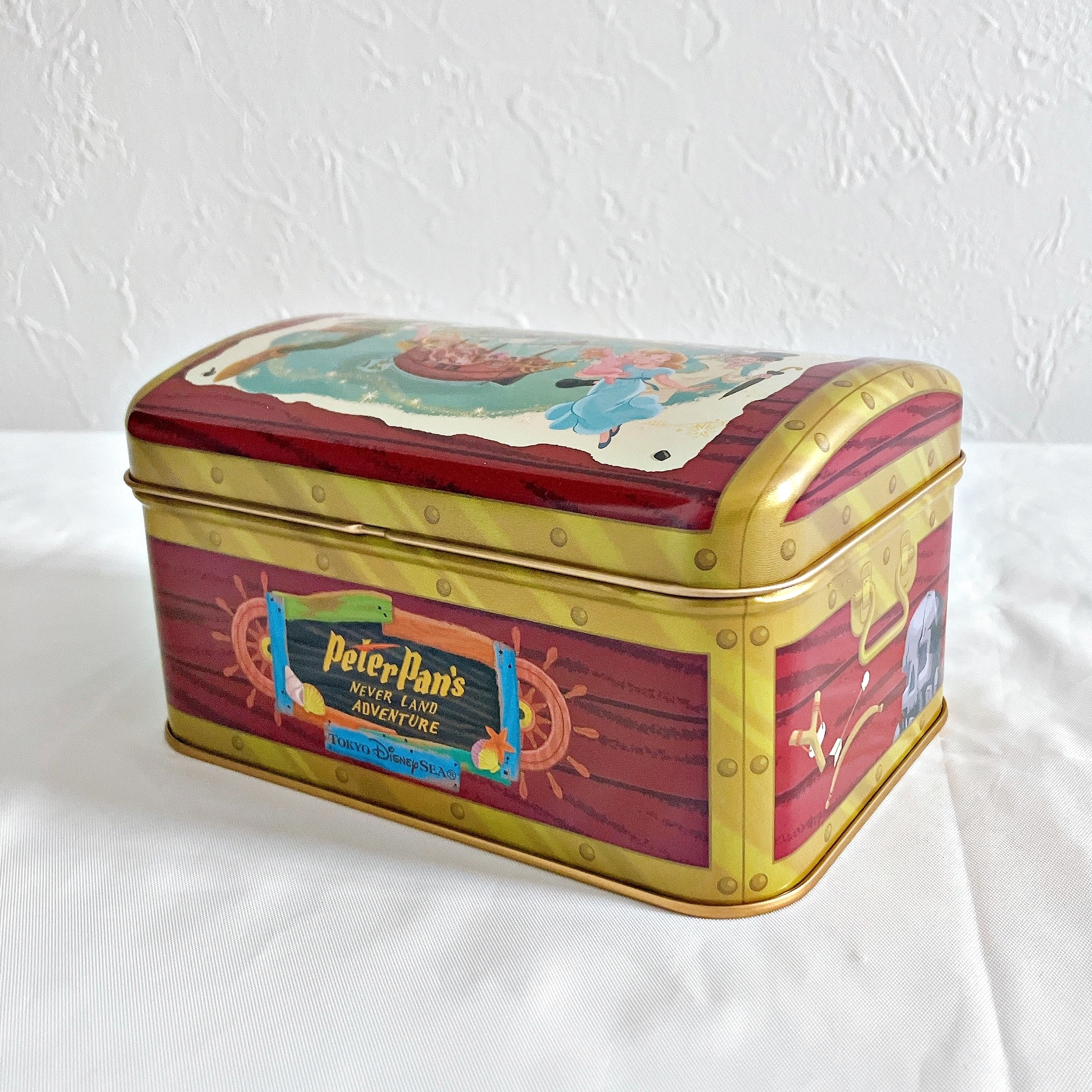 ディズニーシーのおすすめお菓子「菓子詰め合わせ 缶 ピーター・パン」