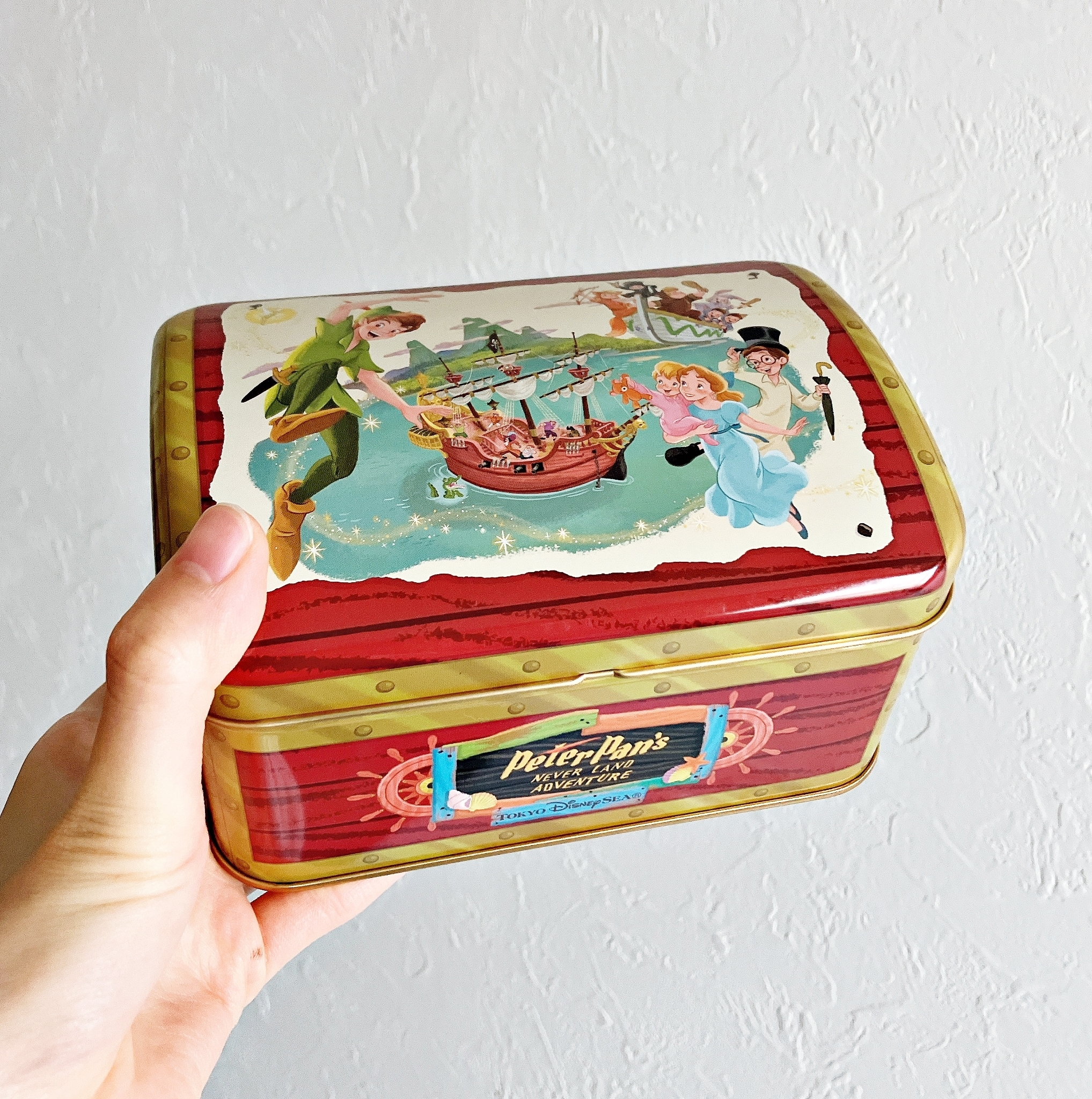ディズニーシーのおすすめお菓子「菓子詰め合わせ 缶 ピーター・パン」
