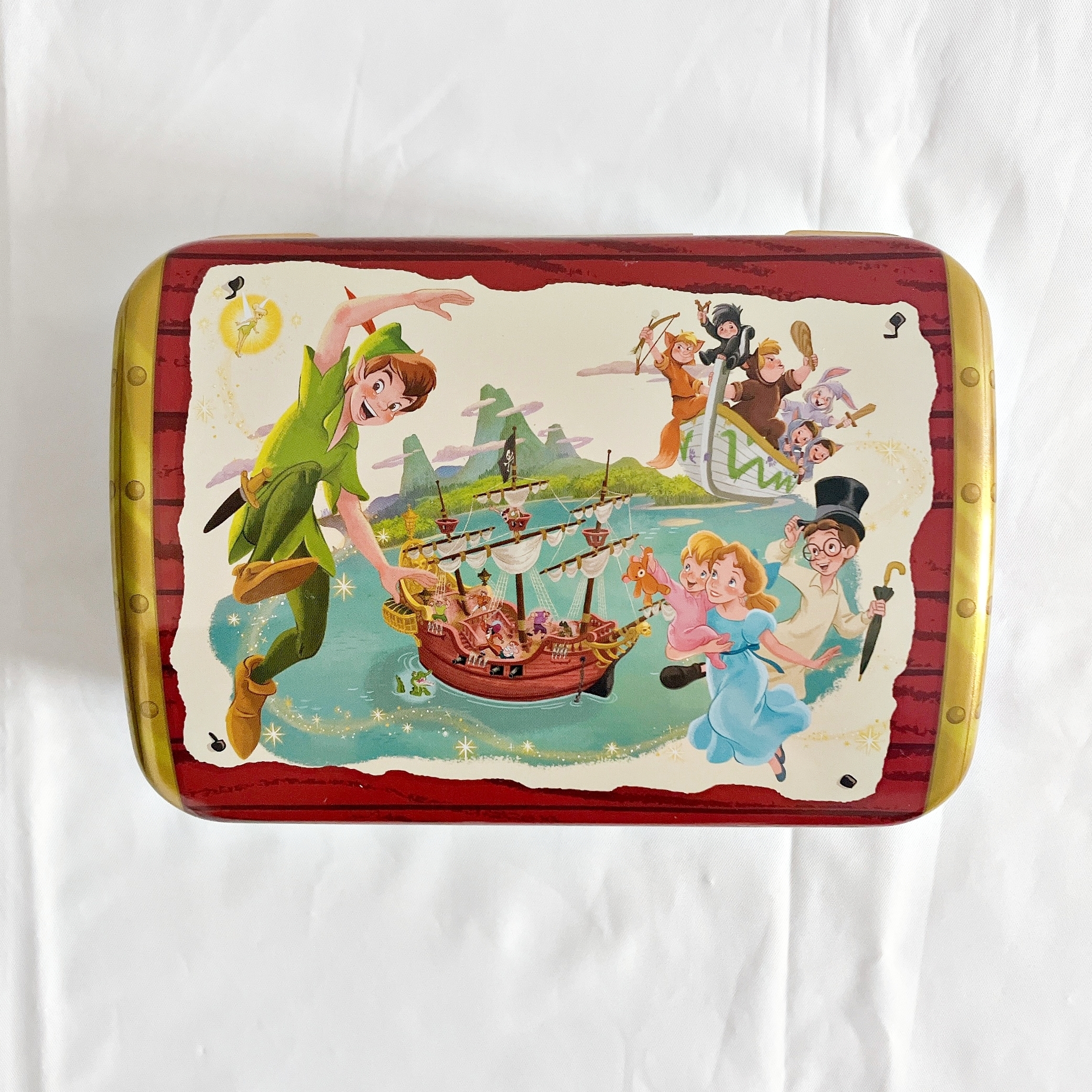 ディズニーシーのおすすめお菓子「菓子詰め合わせ 缶 ピーター・パン」