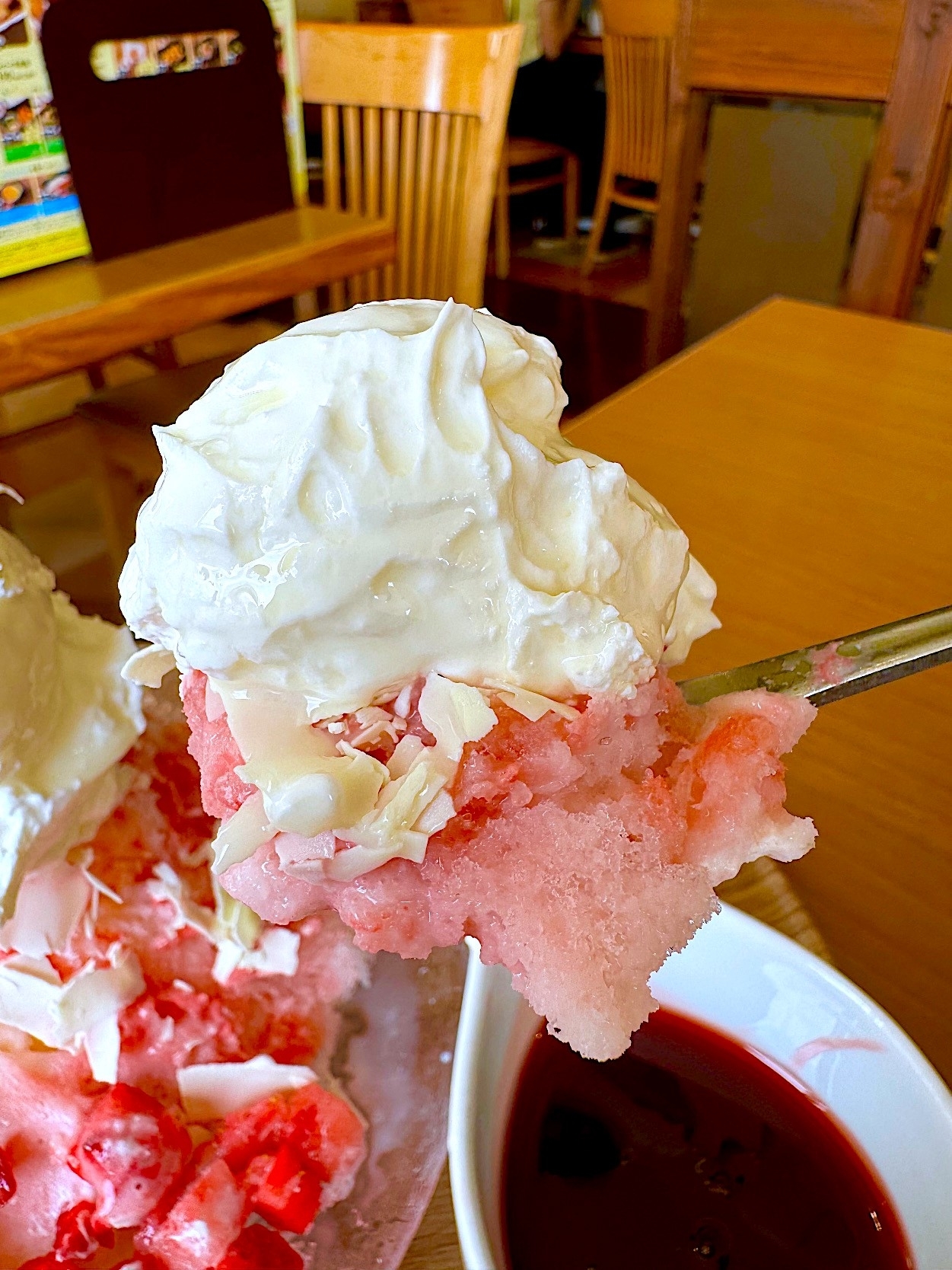 ココスのオススメのスイーツ「純氷ふわふわかき氷 いちご」