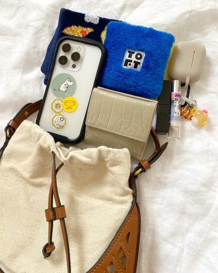 ZARA（ザラ）のおすすめファッションアイテム「コンビサック」