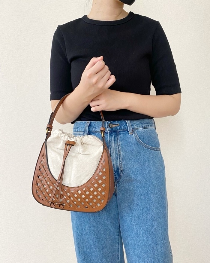 ZARA（ザラ）のおすすめファッションアイテム「コンビサック」