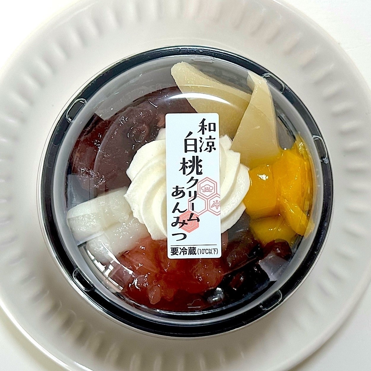 Chateraise（シャトレーゼ）のおすすめスイーツ「和涼白桃クリームあんみつ」